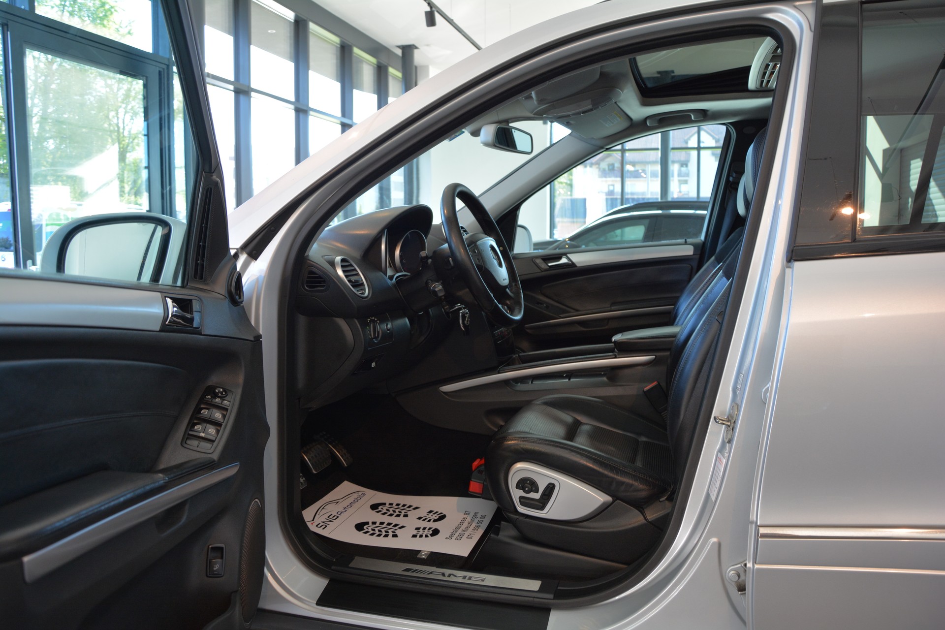 MERCEDES-BENZ ML 63 AMG 4Matic 7G-Tronic-image-8