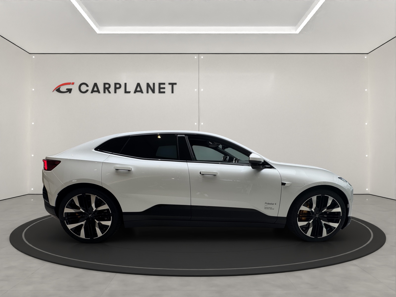 POLESTAR 4 Long Range Dual Motor Performance Prime-showroom-element-1