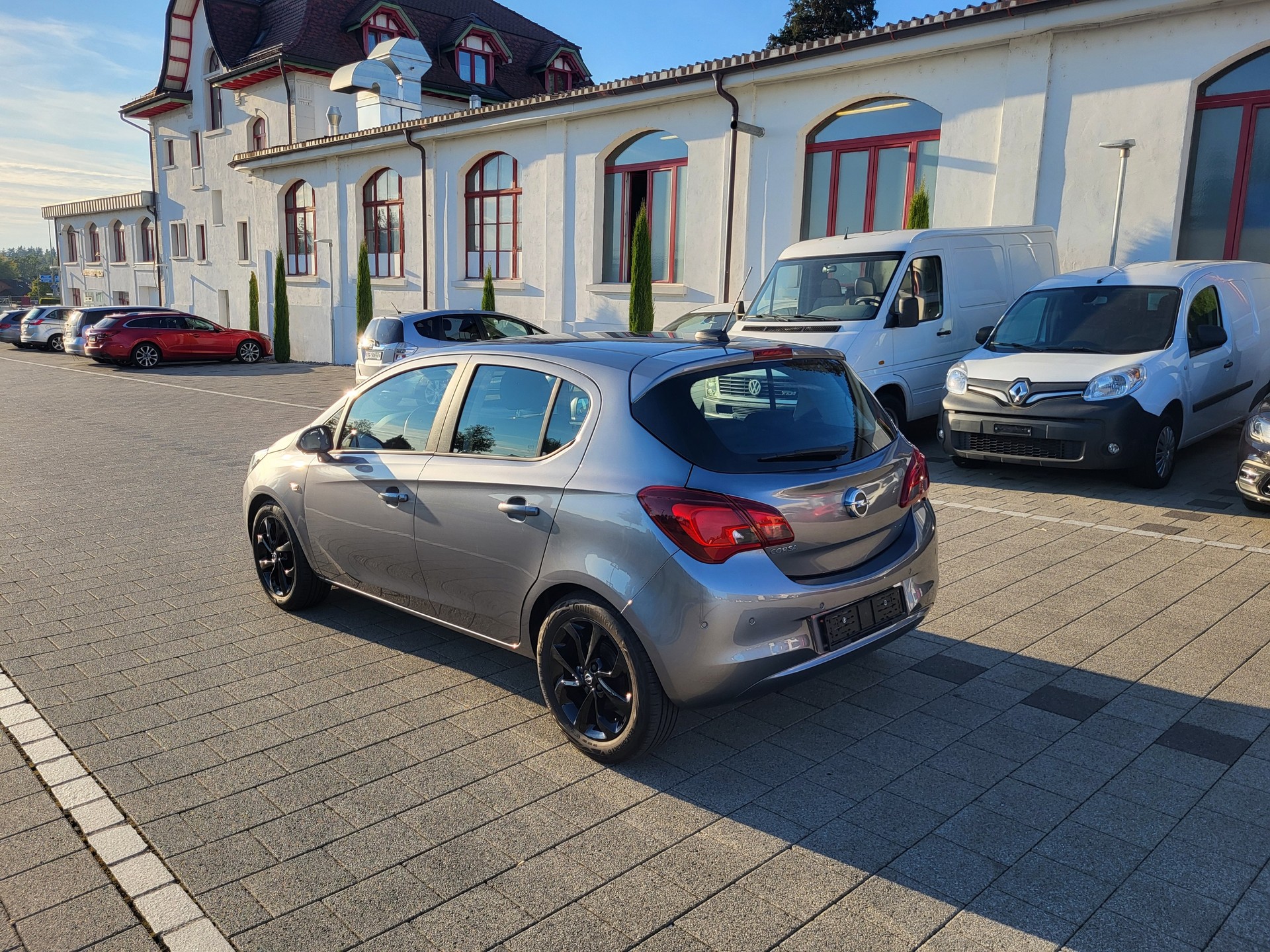 OPEL Corsa 1.4 TP Active Automatic-image-2