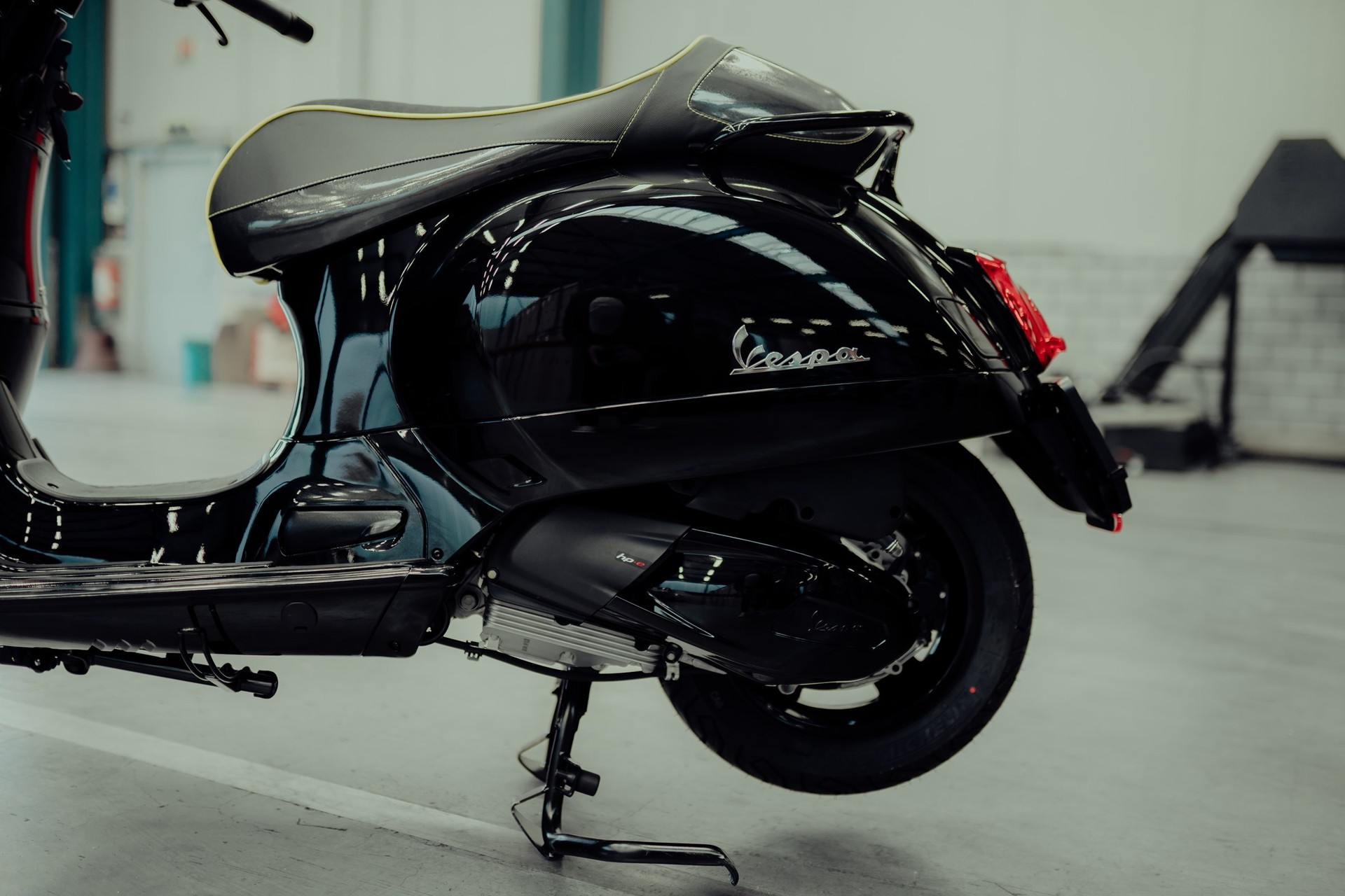 PIAGGIO Vespa GTS Super 125 i.e. ABS-image-9