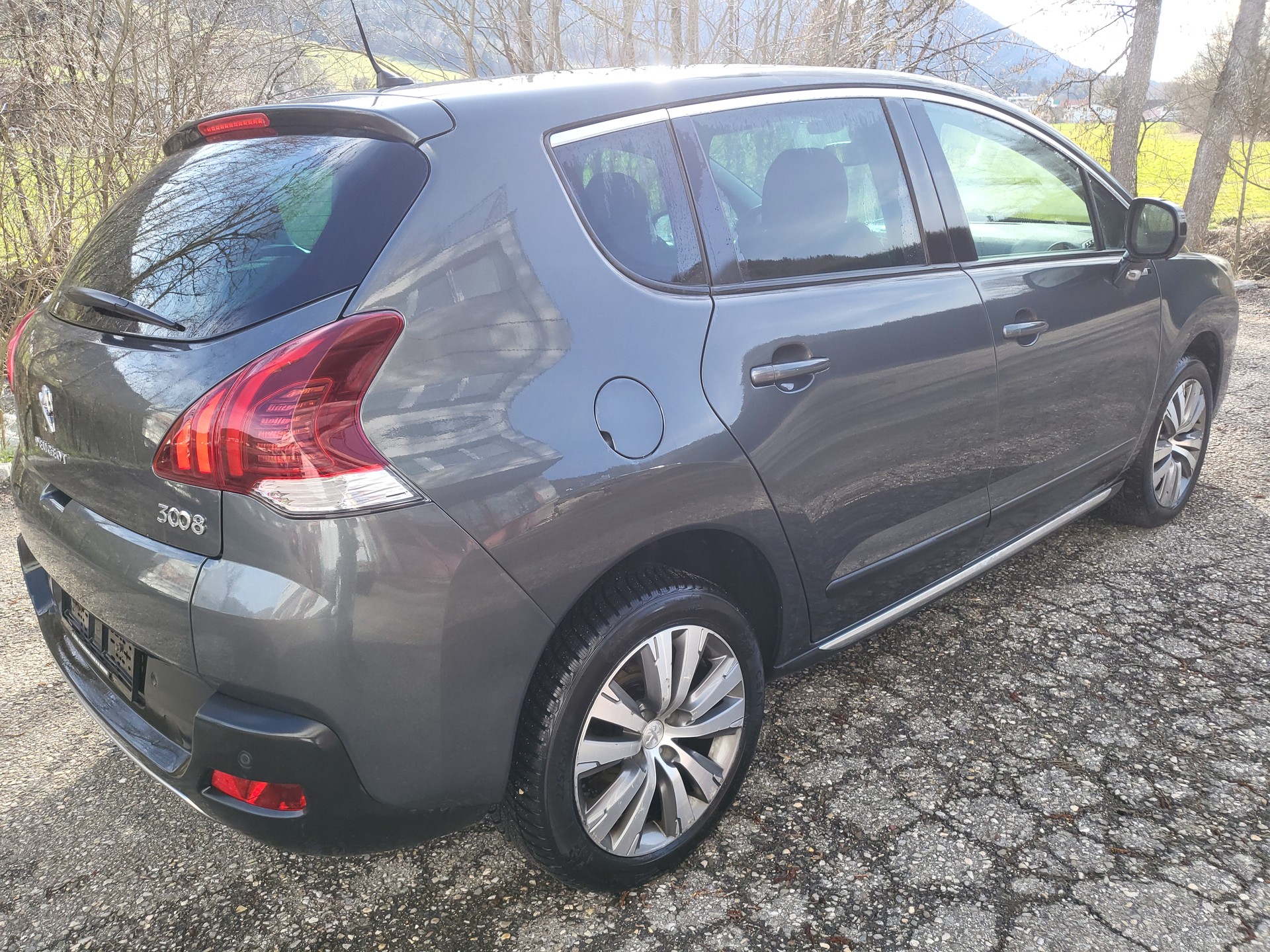 PEUGEOT 3008 1.6 16V T Active-image-2