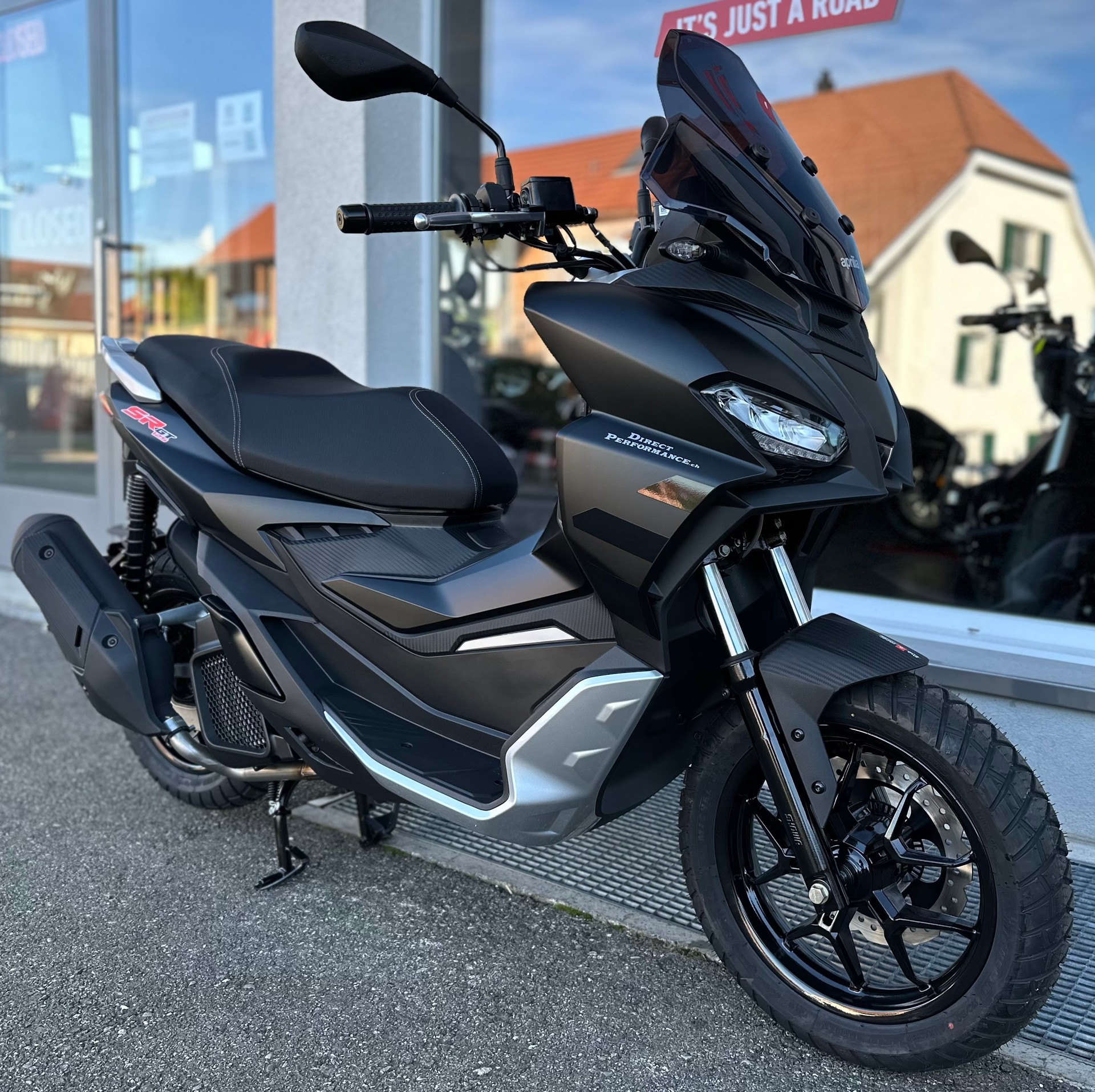 APRILIA SR 125 GT ABS-image-2