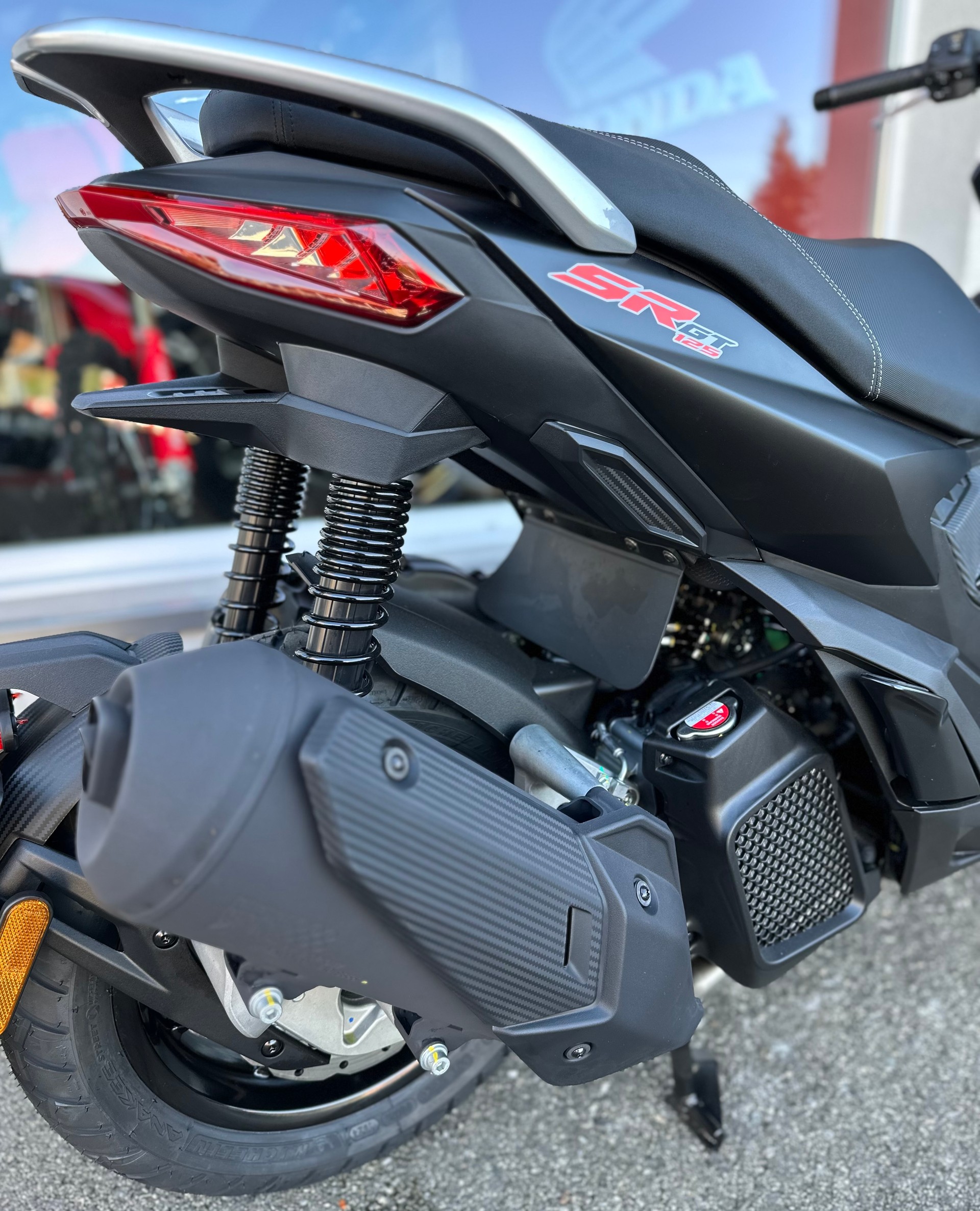 APRILIA SR 125 GT ABS-image-6