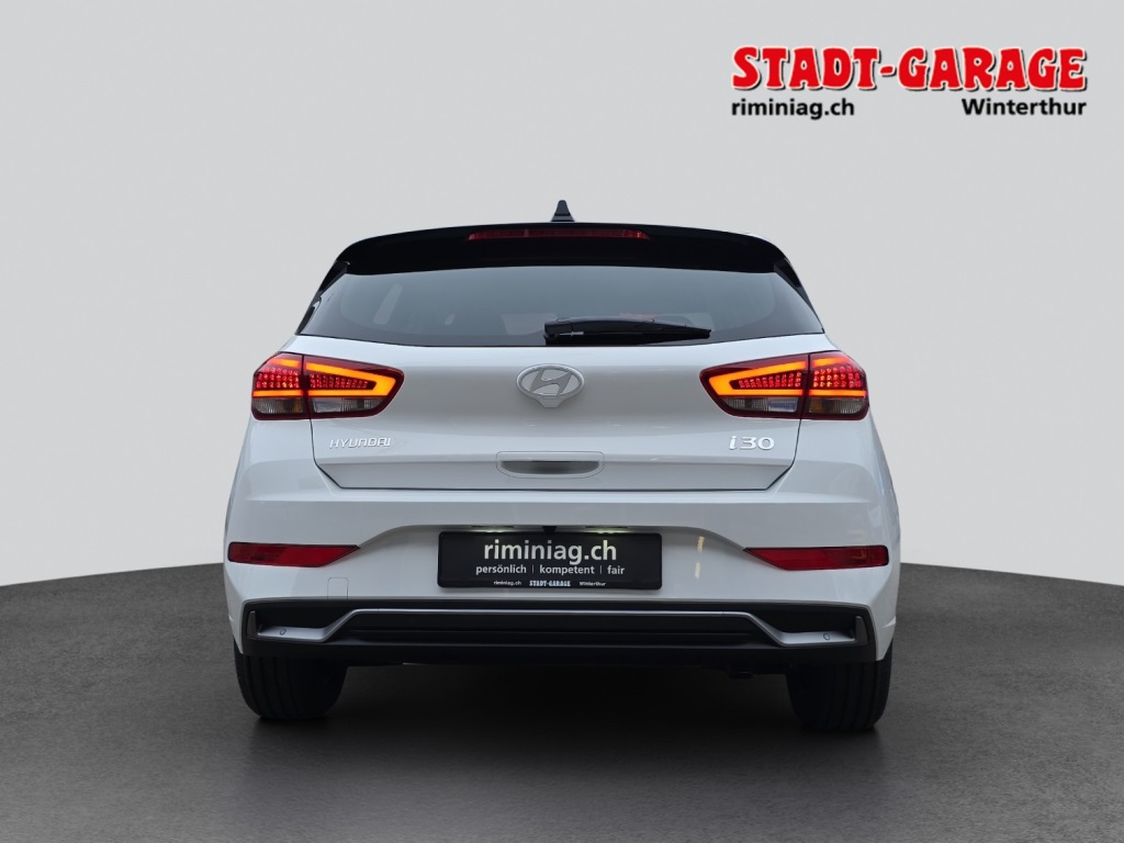 HYUNDAI i30 1.5 T-GDi Amplia-showroom-element-3
