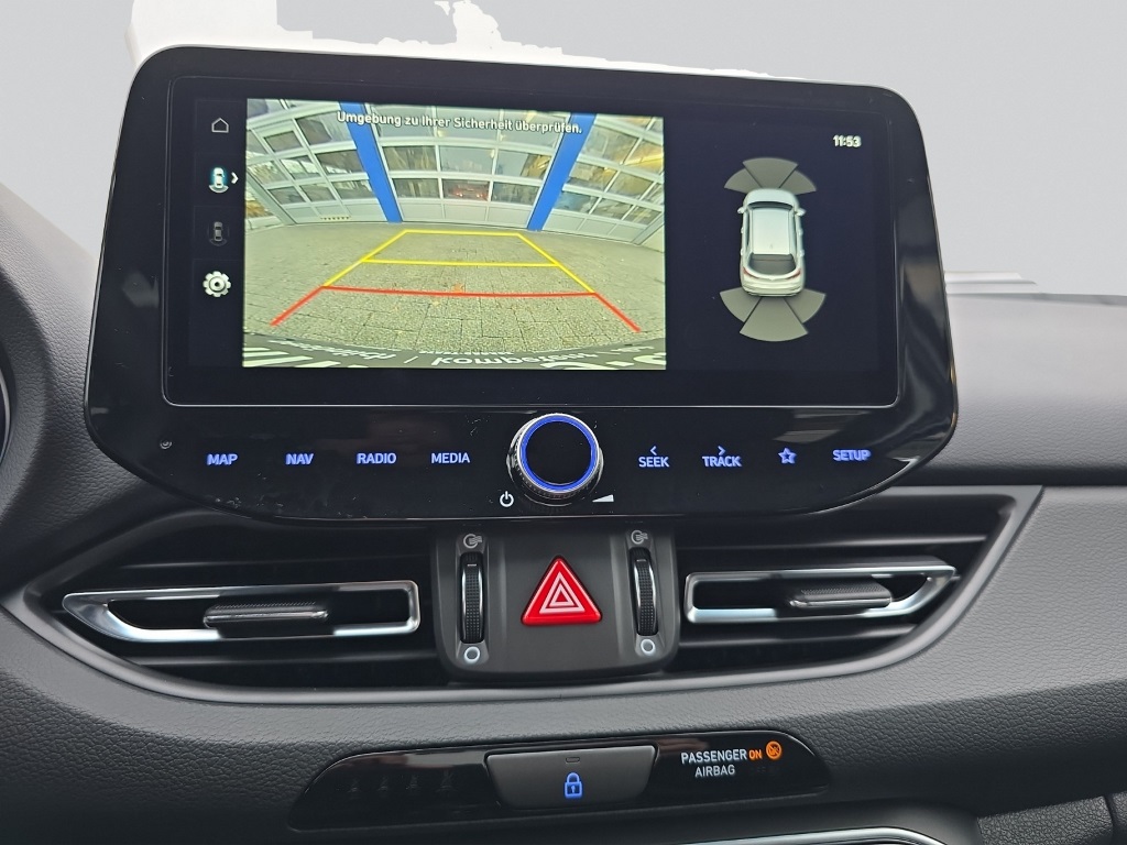 HYUNDAI i30 1.5 T-GDi Amplia-image-15
