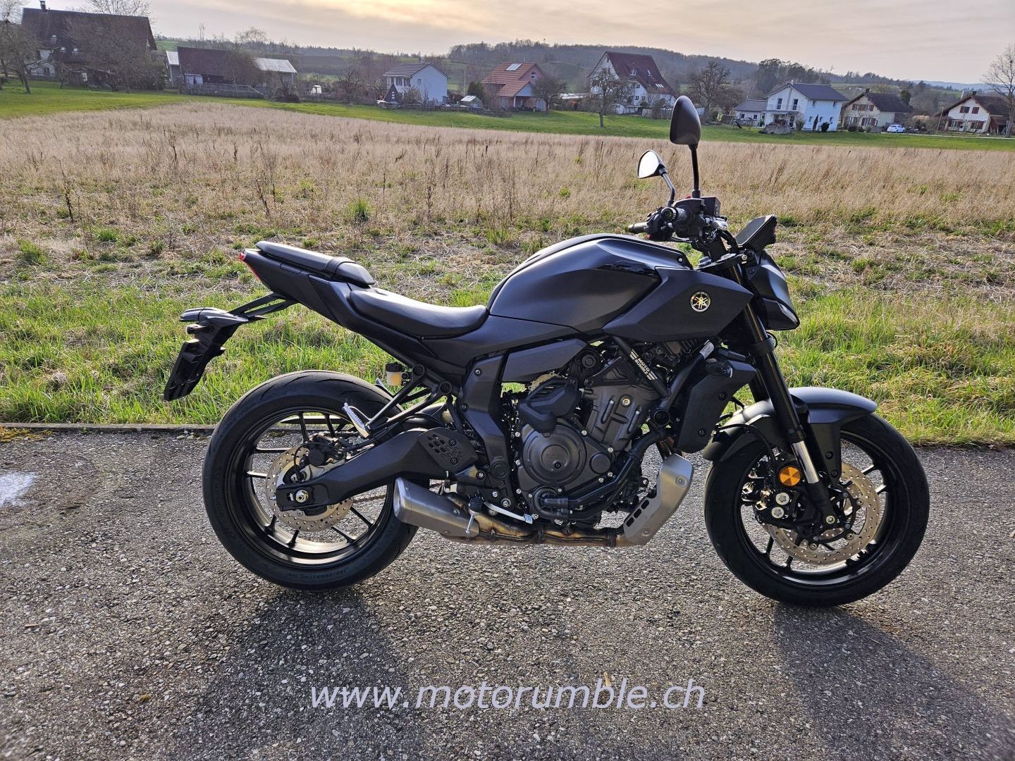 YAMAHA MT 07 Y AMT