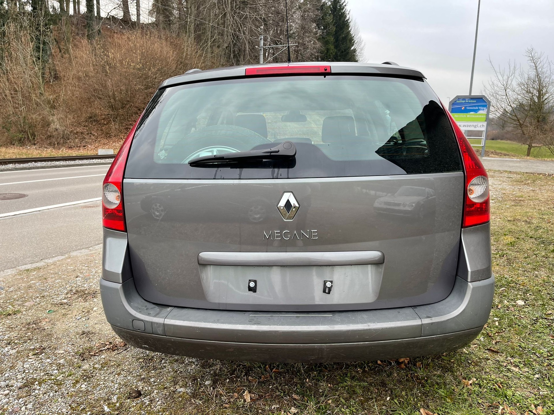 RENAULT Mégane Break 1.6 16V Dynamique-image-6