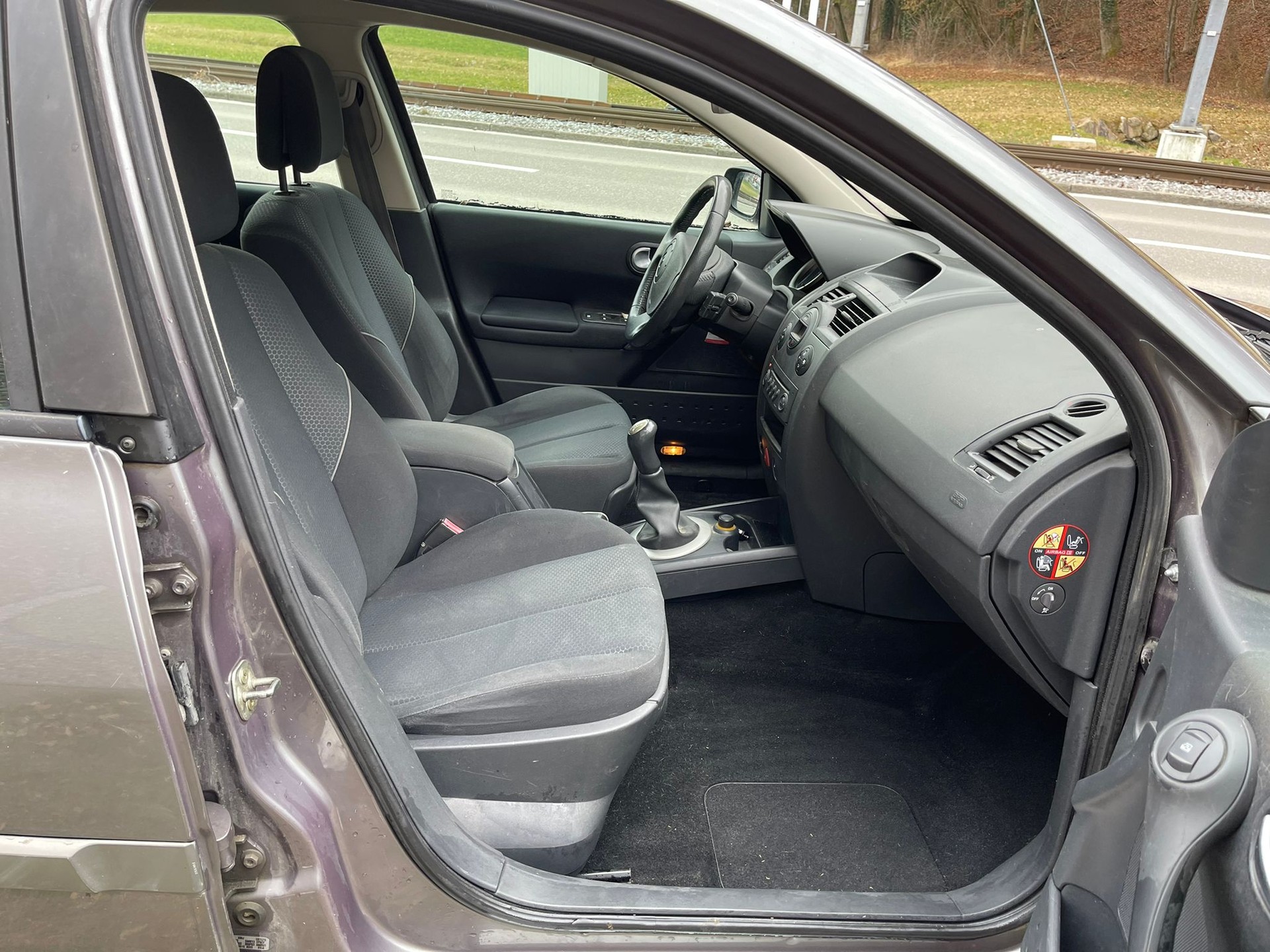 RENAULT Mégane Break 1.6 16V Dynamique-image-14