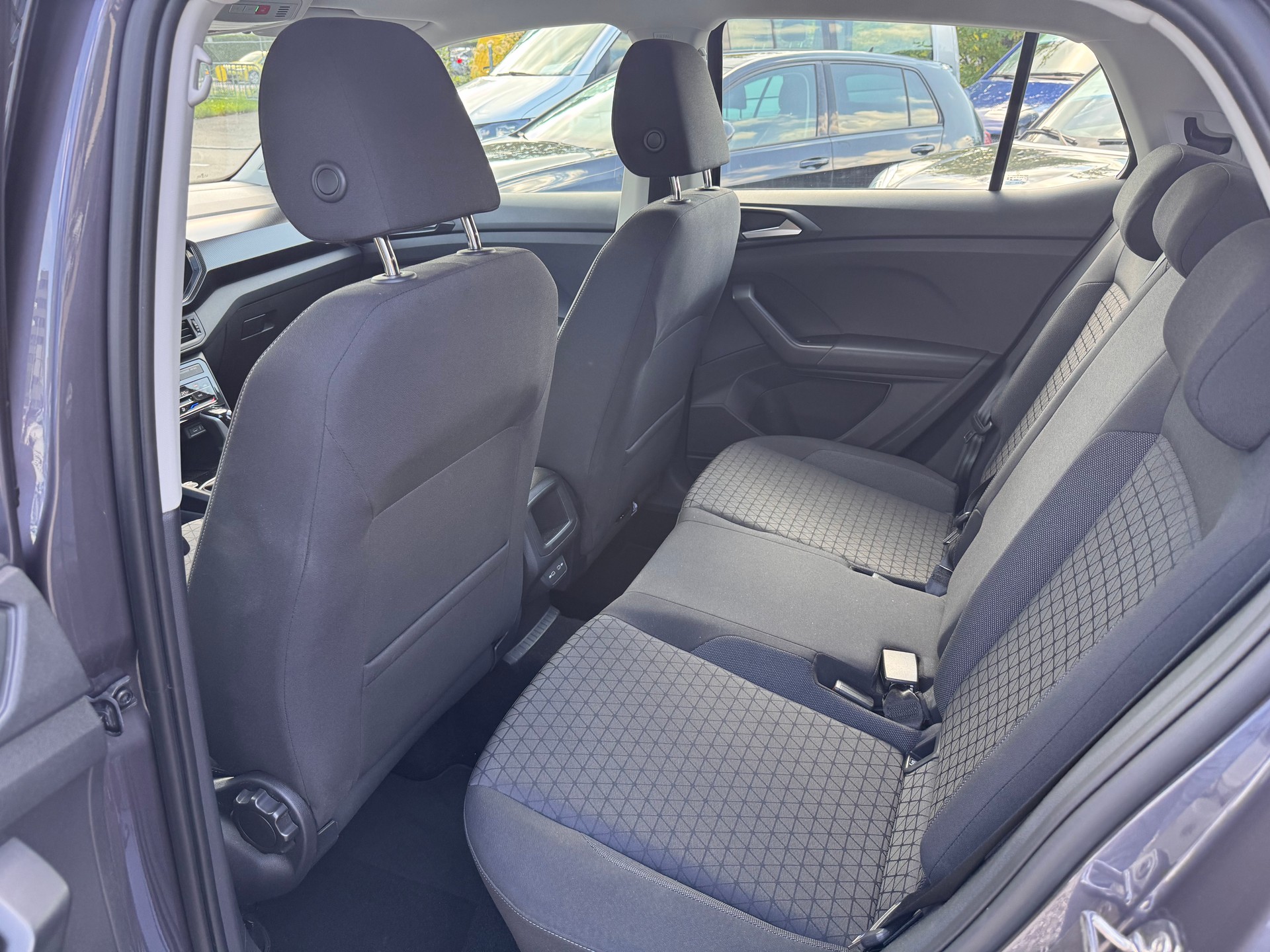 VW T-Cross 1.0 TSI Life Limited DSG-image-14