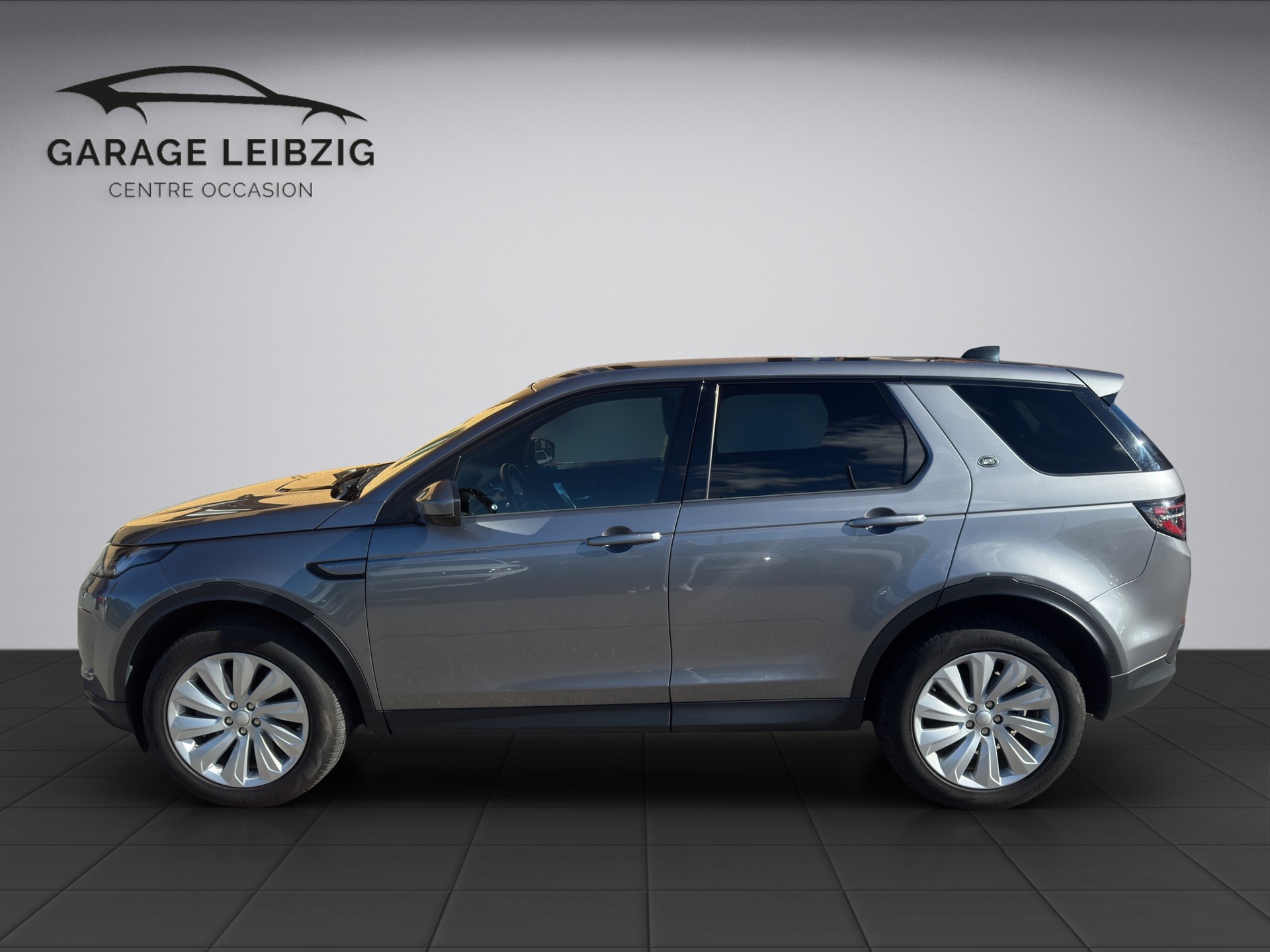 LAND ROVER Discovery Sport 2.0 TD4 180 SE-image-1