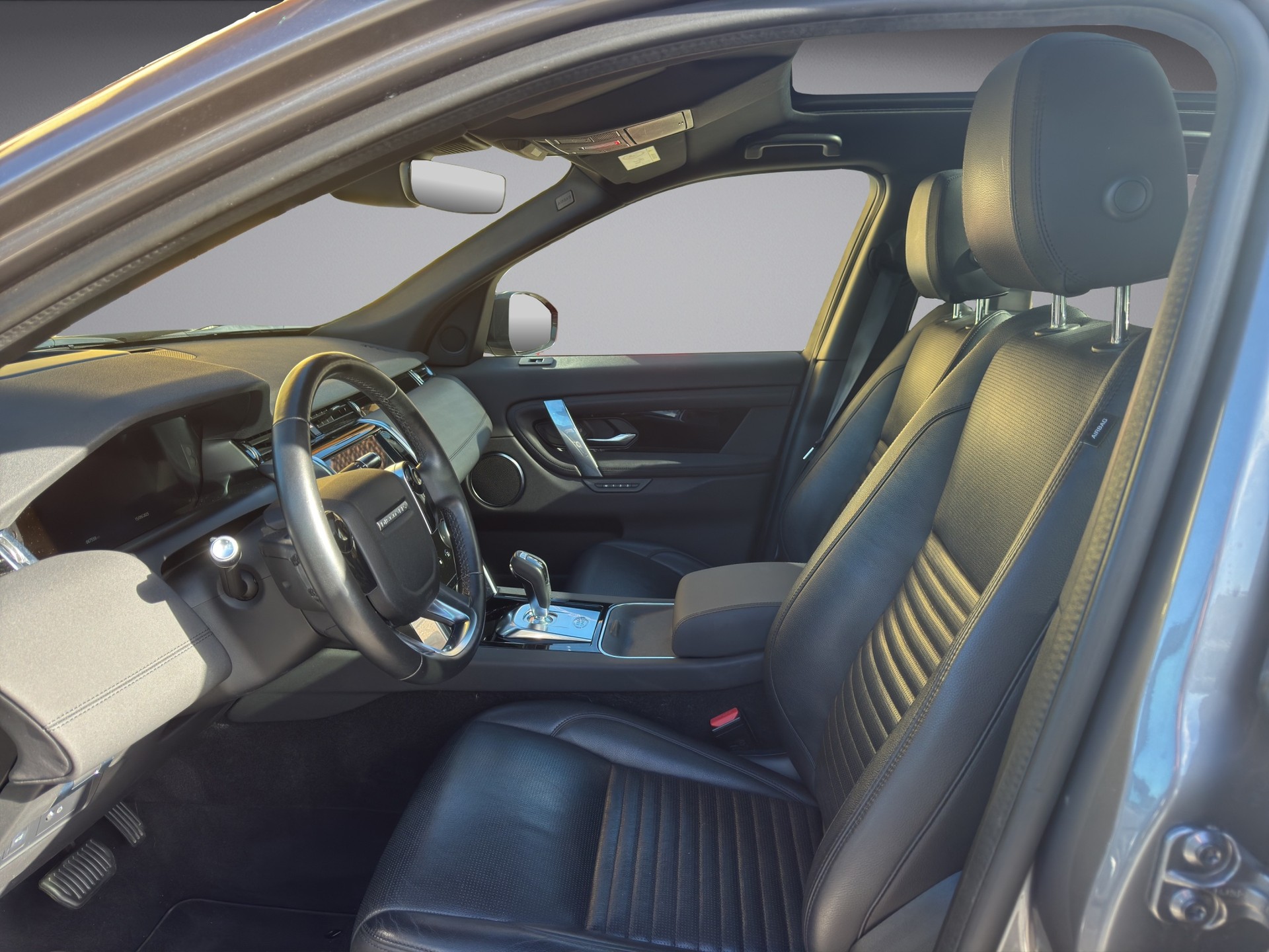 LAND ROVER Discovery Sport 2.0 TD4 180 SE-image-7