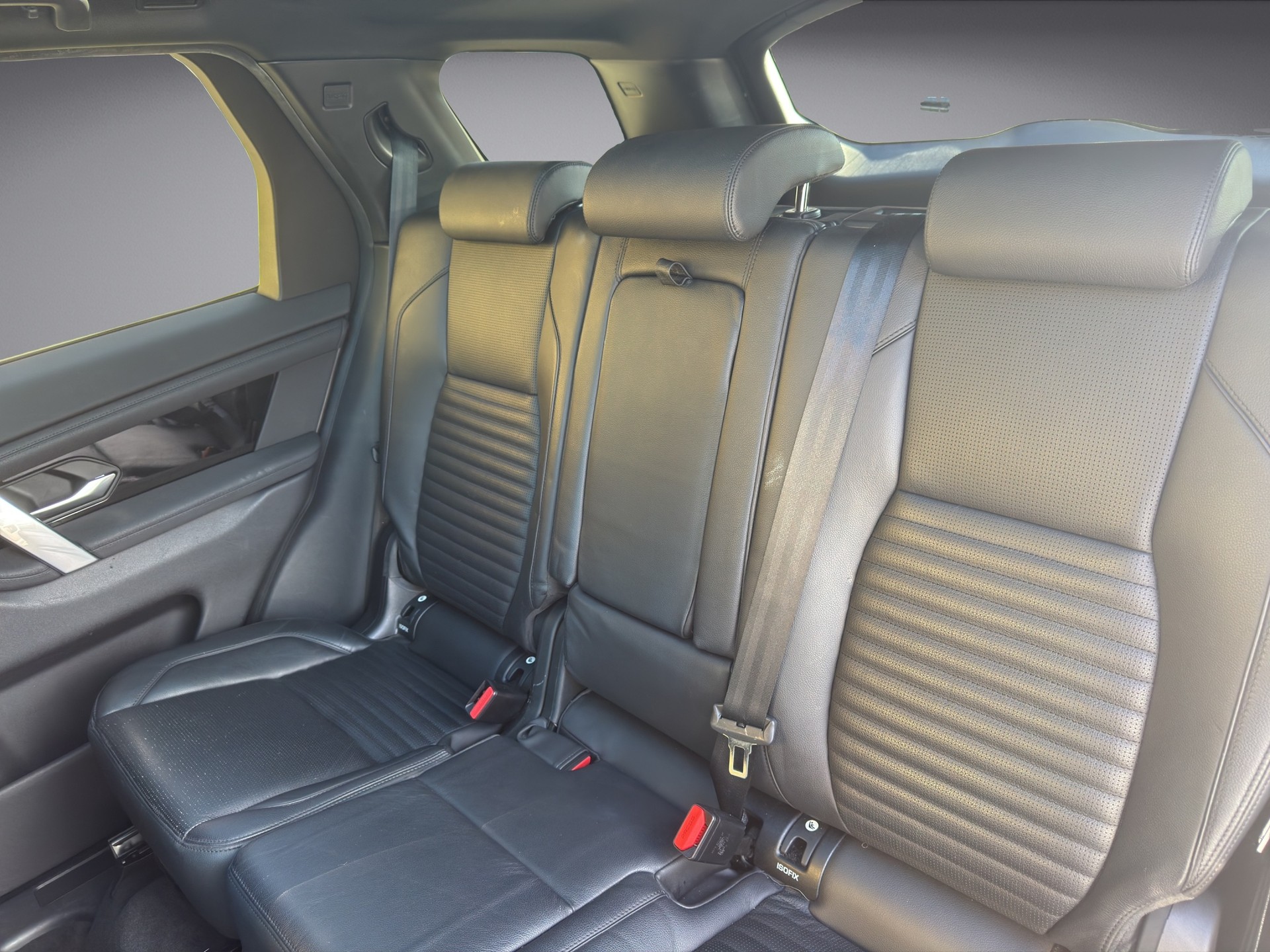 LAND ROVER Discovery Sport 2.0 TD4 180 SE-image-14