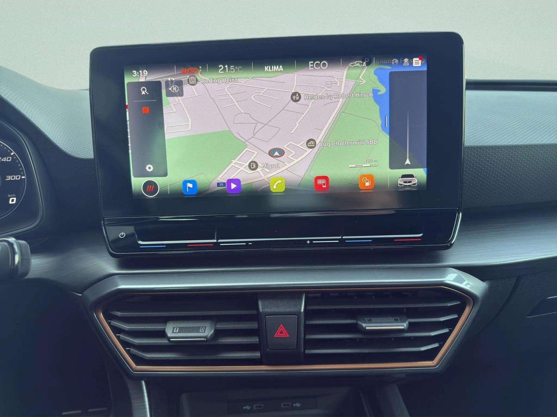 CUPRA LEON ST 1.4 e-HYBRID pHEV DSG-image-13