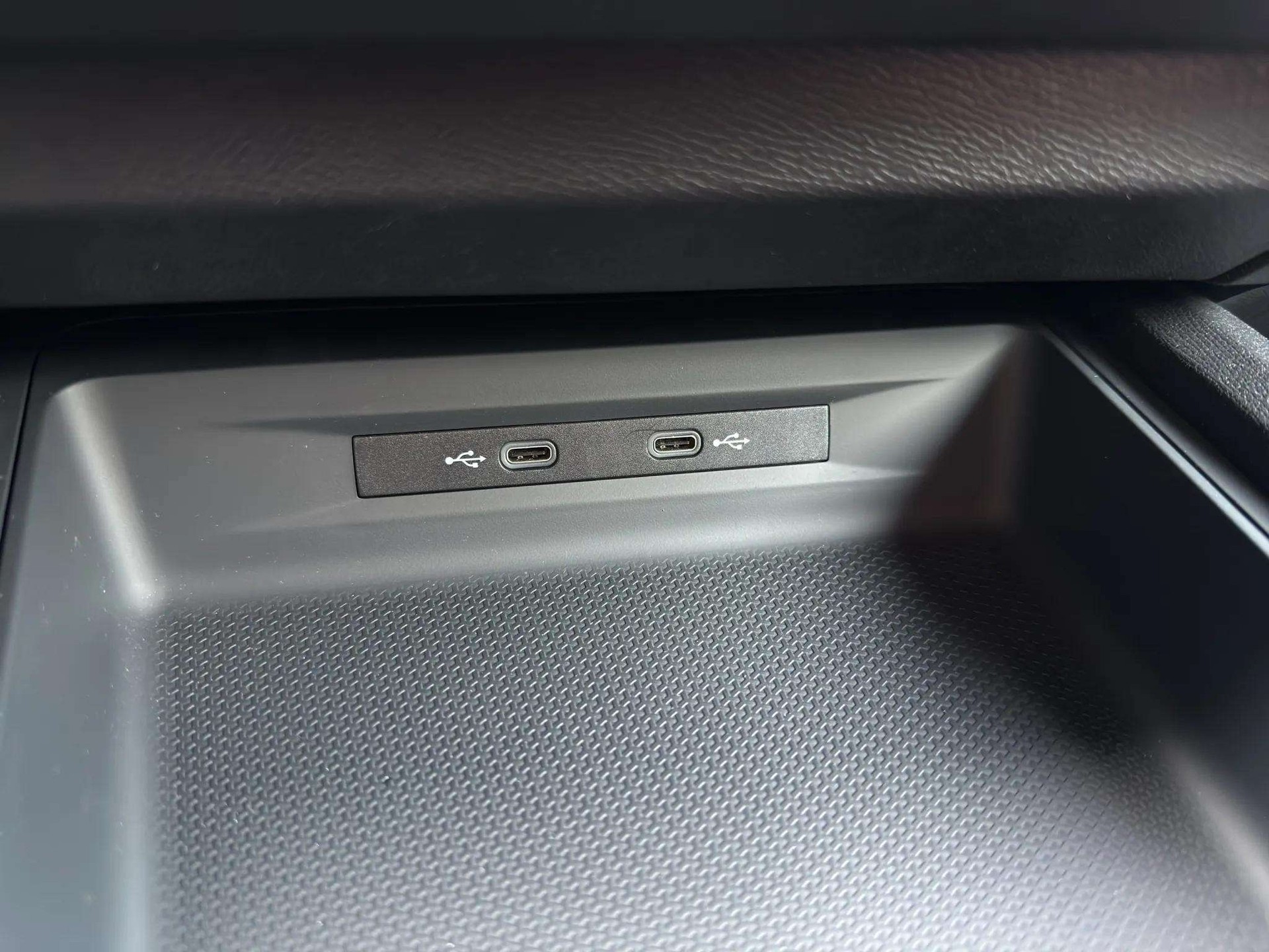CUPRA LEON ST 1.4 e-HYBRID pHEV DSG-image-17