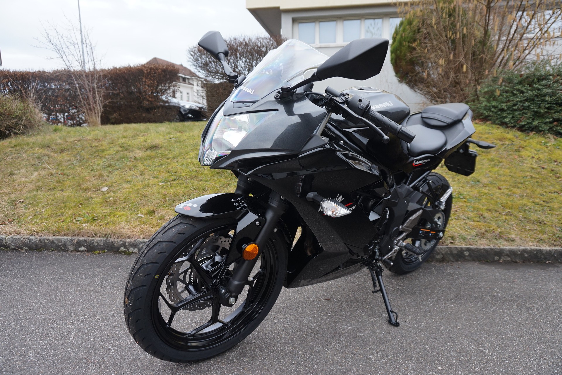 KAWASAKI Ninja 125 ABS MY26-image-1