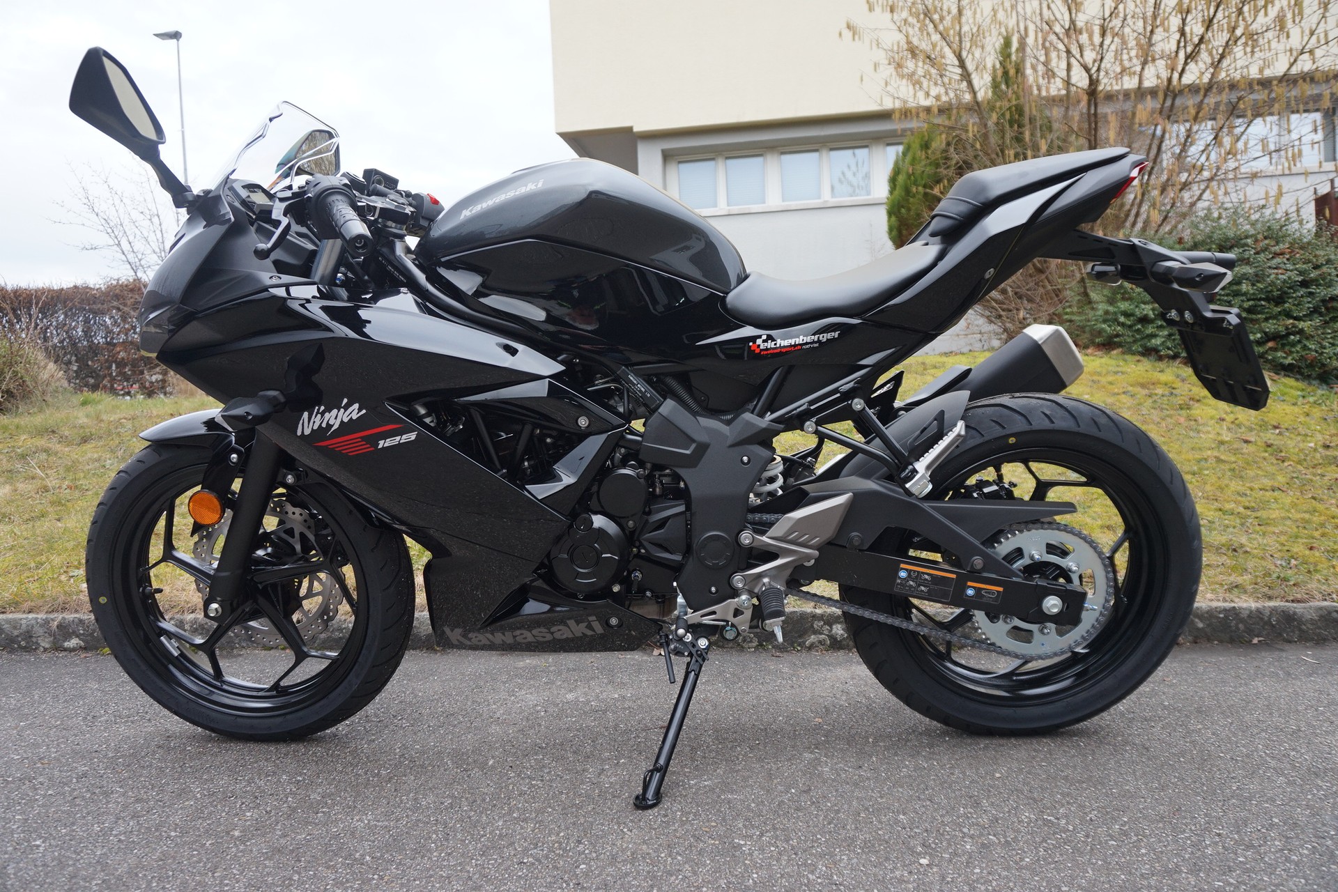 KAWASAKI Ninja 125 ABS MY26-image-7