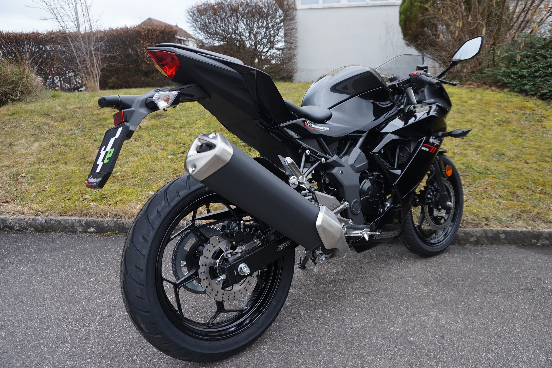 KAWASAKI Ninja 125 ABS MY26-image-3