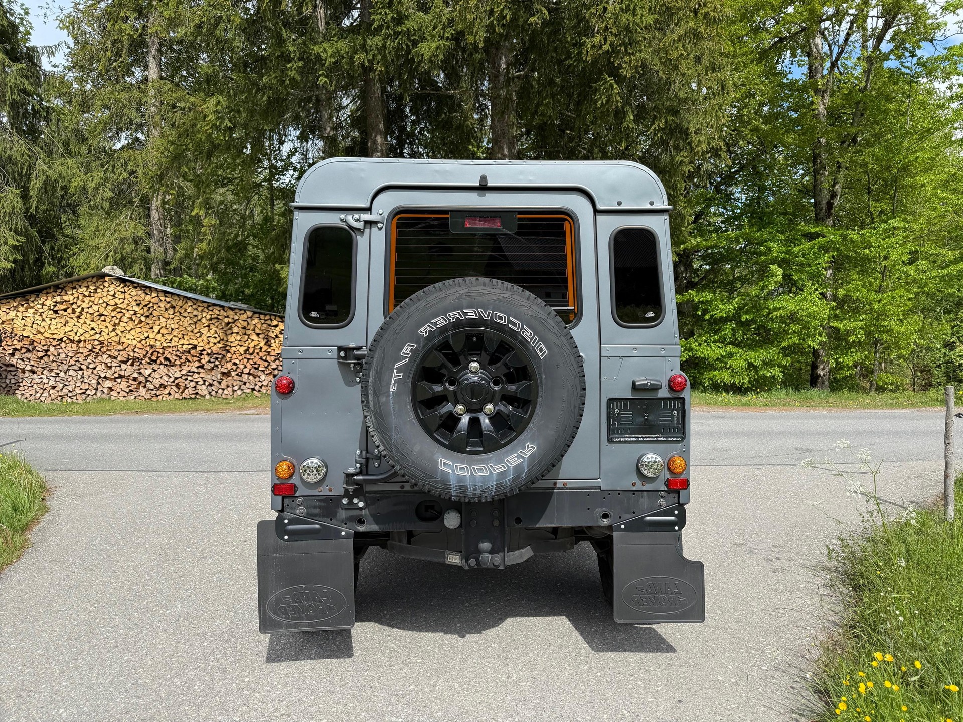 LAND ROVER Defender 90 2.5 Tdi St.Wagon-image-6