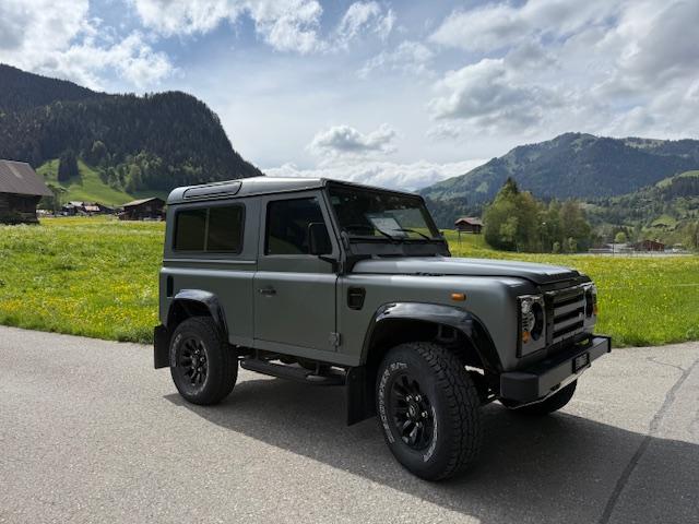 LAND ROVER Defender 90 2.5 Tdi St.Wagon-showroom-element-1