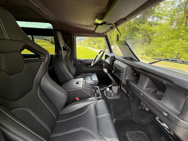 LAND ROVER Defender 90 2.5 Tdi St.Wagon-showroom-element-2