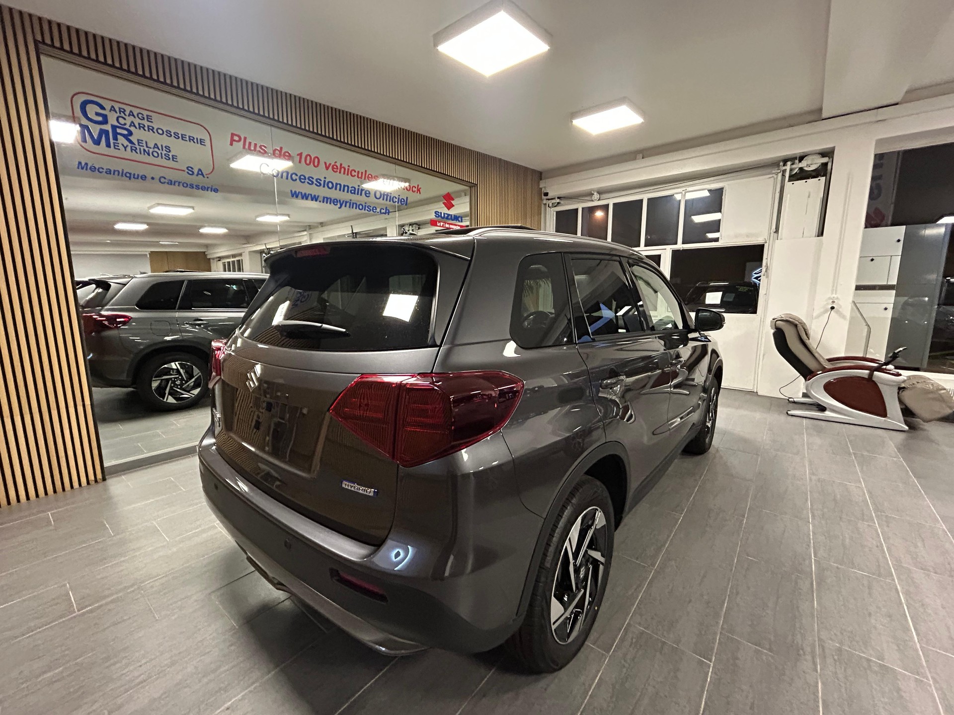 SUZUKI Vitara 1.4 T Compact Top Hybrid 4x4 4 ROUES HIVER OFFERT-image-8