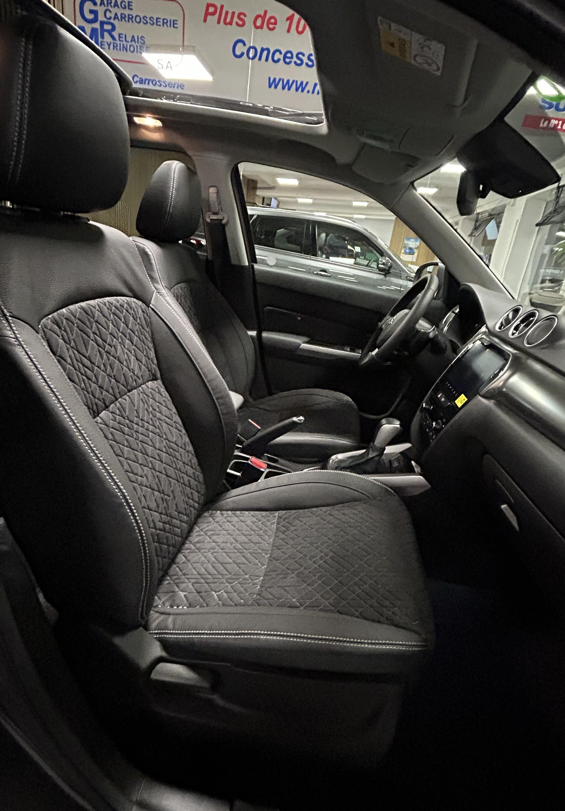 SUZUKI Vitara 1.4 T Compact Top Hybrid 4x4-image-15