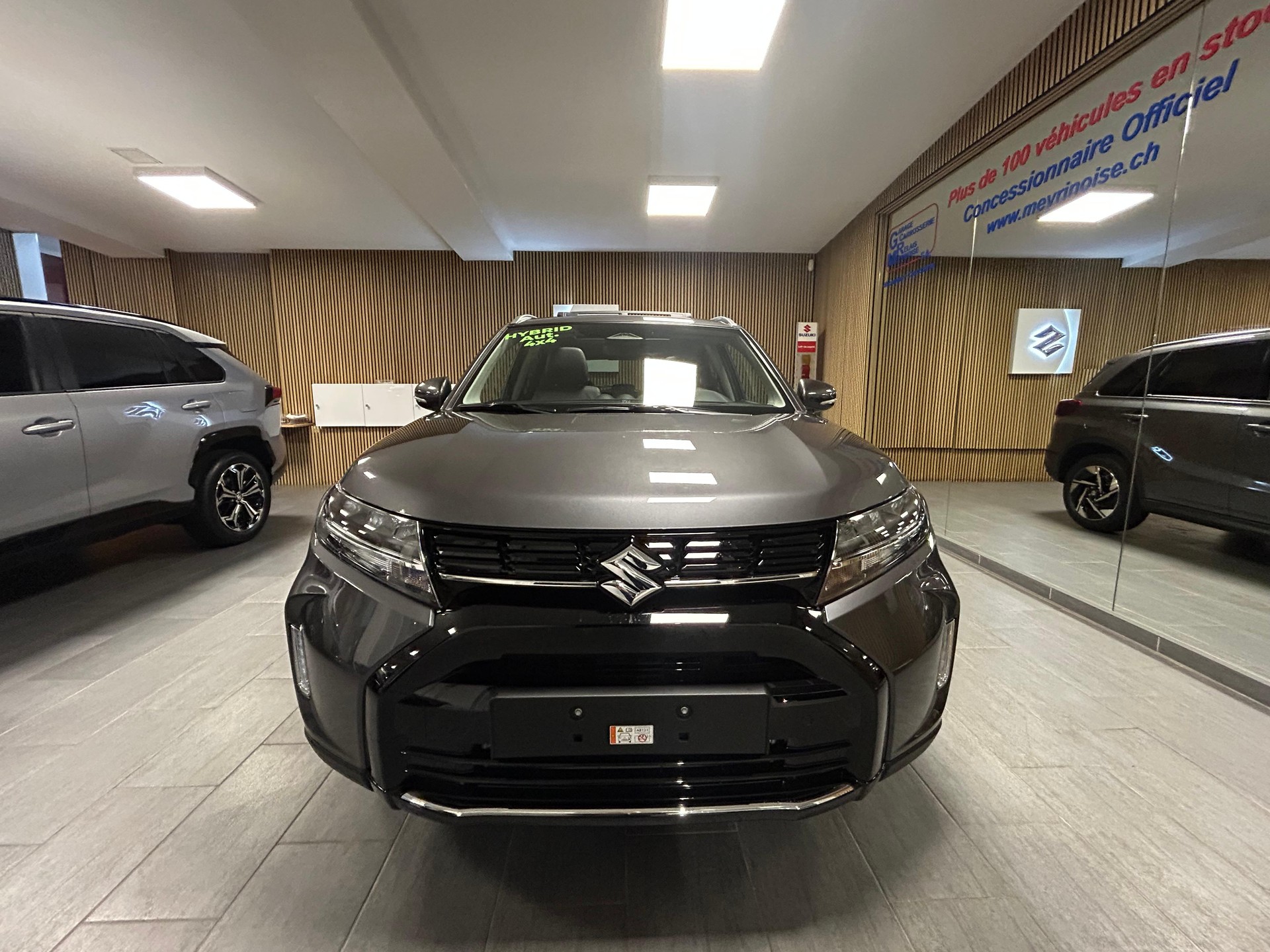SUZUKI Vitara 1.4 T Compact Top Hybrid 4x4 4 ROUES HIVER OFFERT-image-4