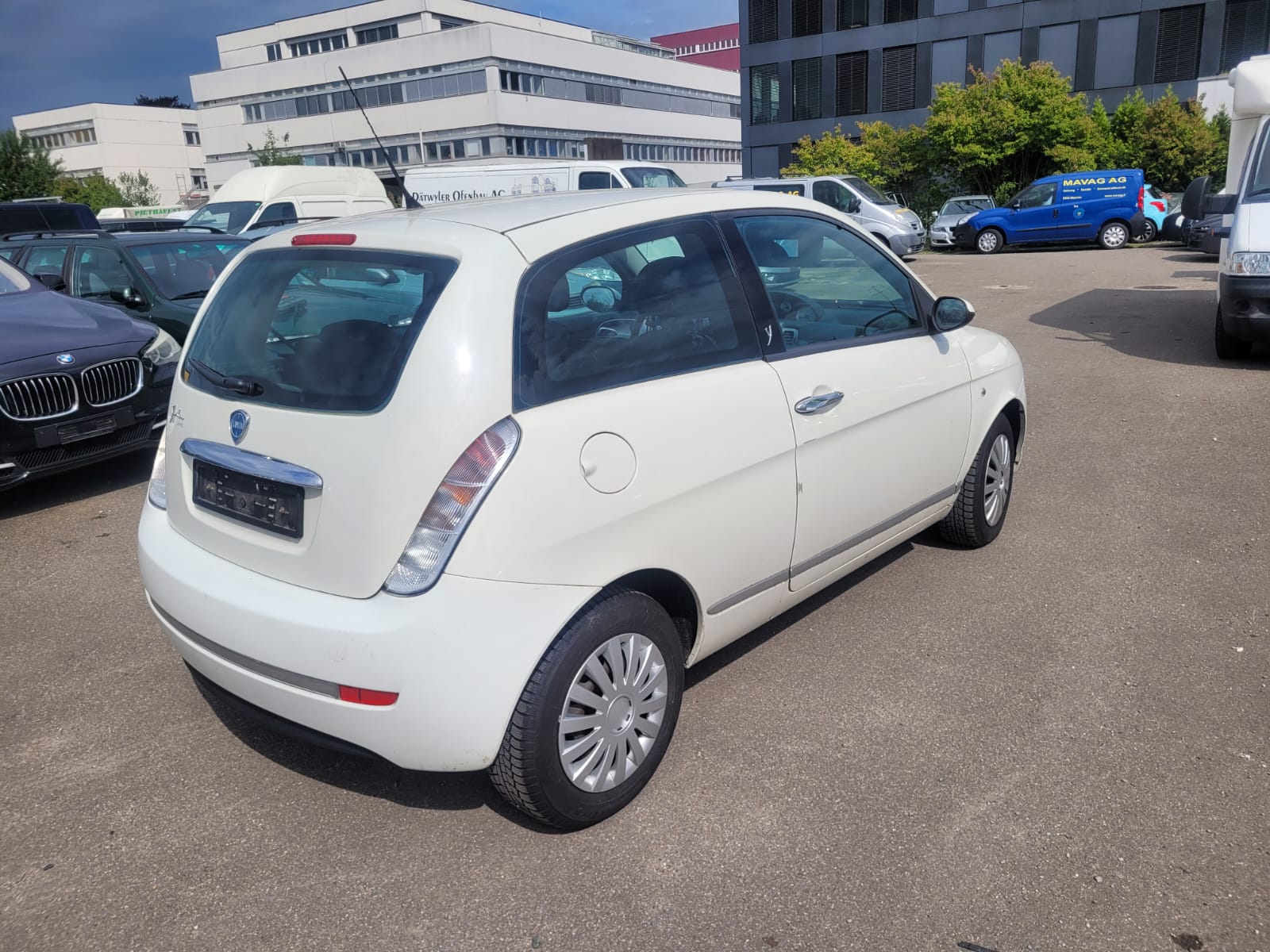 LANCIA Ypsilon 1.4 Argento-image-1