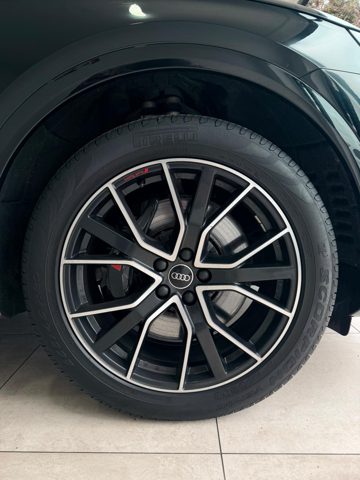 AUDI SQ5 TDI quattro tiptronic-image-8