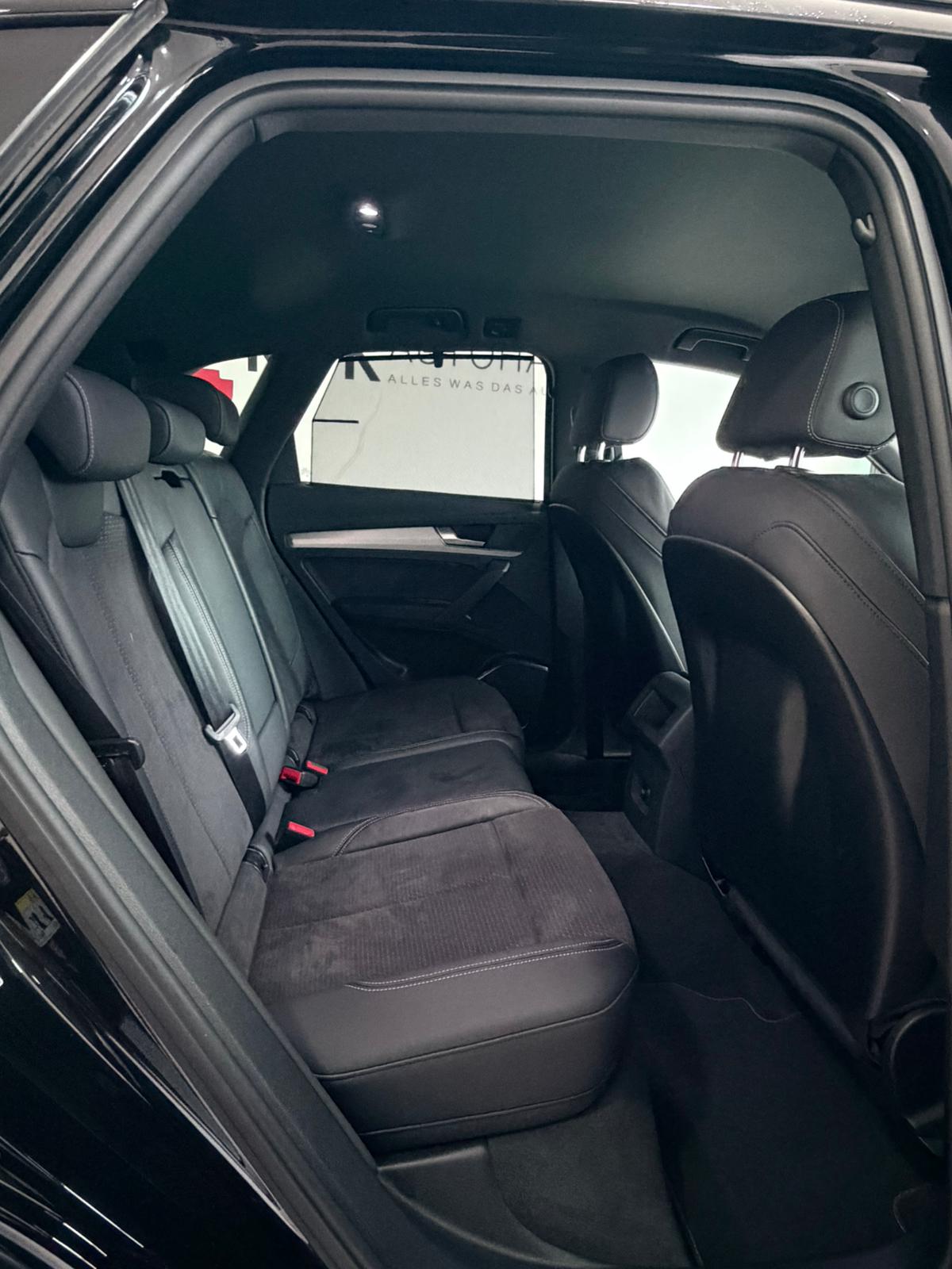 AUDI SQ5 TDI quattro tiptronic-image-17