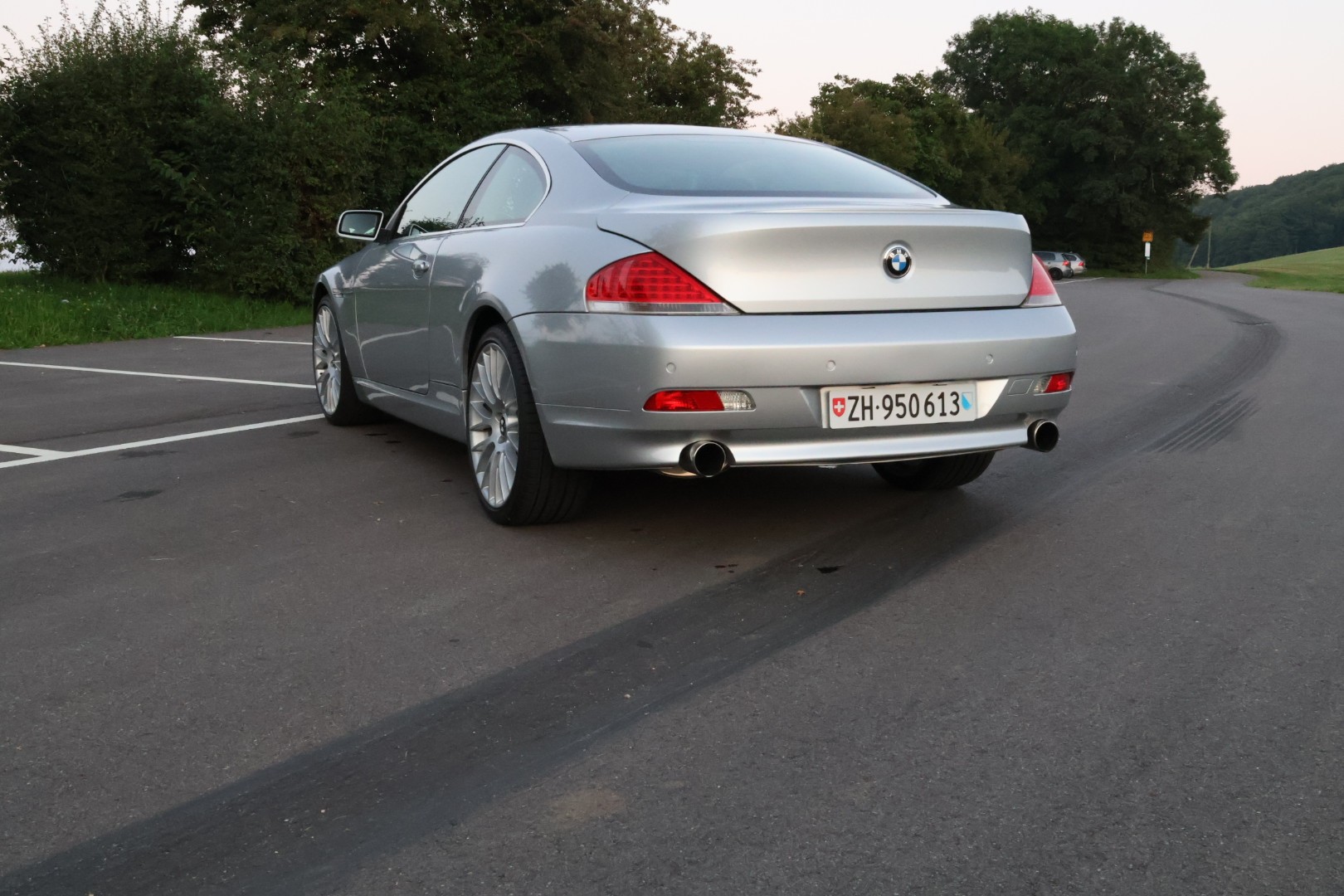 BMW 630i-image-3