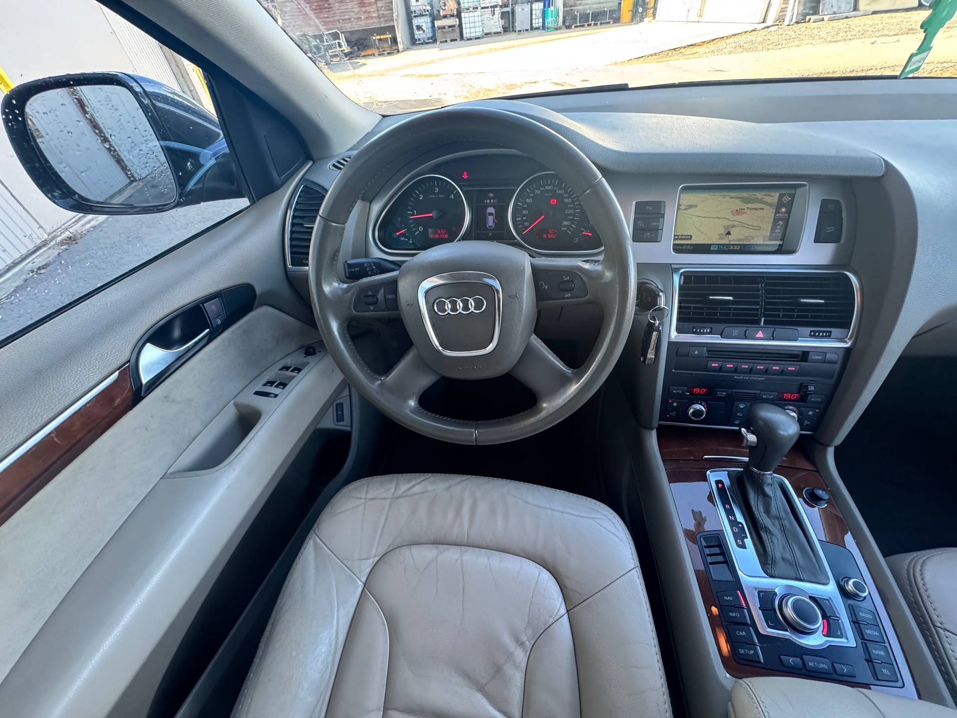 AUDI Q7 3.0 TDI quattro tiptronic-image-9