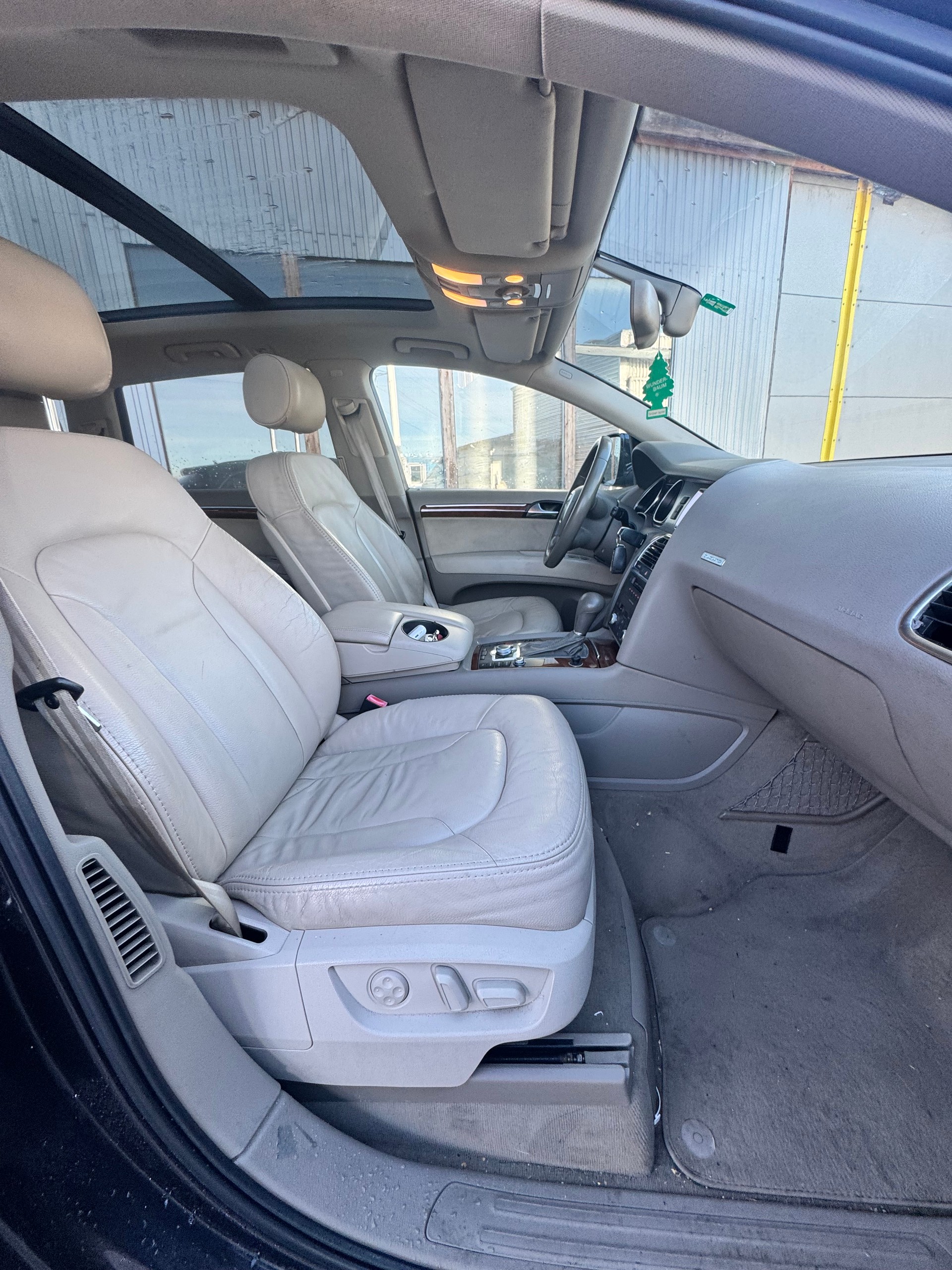 AUDI Q7 3.0 TDI quattro tiptronic-image-11