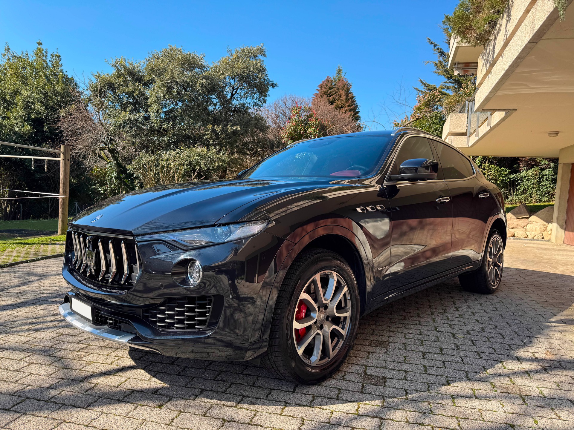 MASERATI Levante S 3.0 V6 GranLusso Automatica-image-2