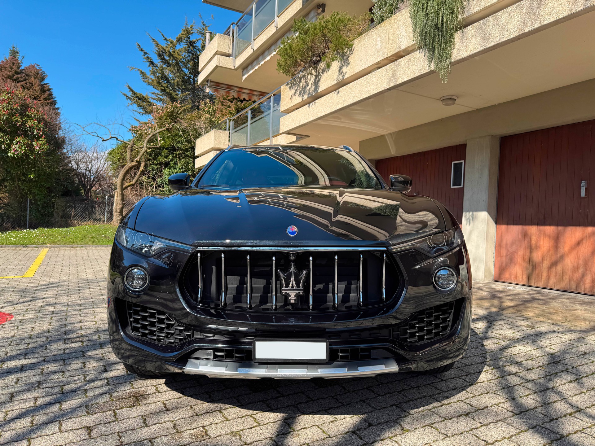 MASERATI Levante S 3.0 V6 GranLusso Automatica-image-1