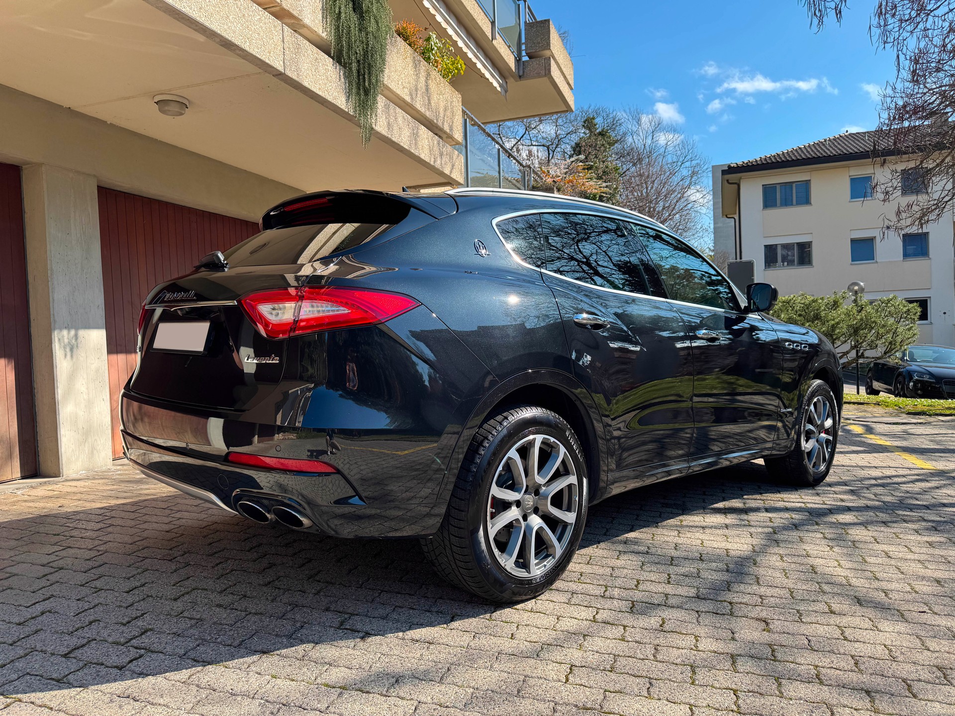 MASERATI Levante S 3.0 V6 GranLusso Automatica-image-3