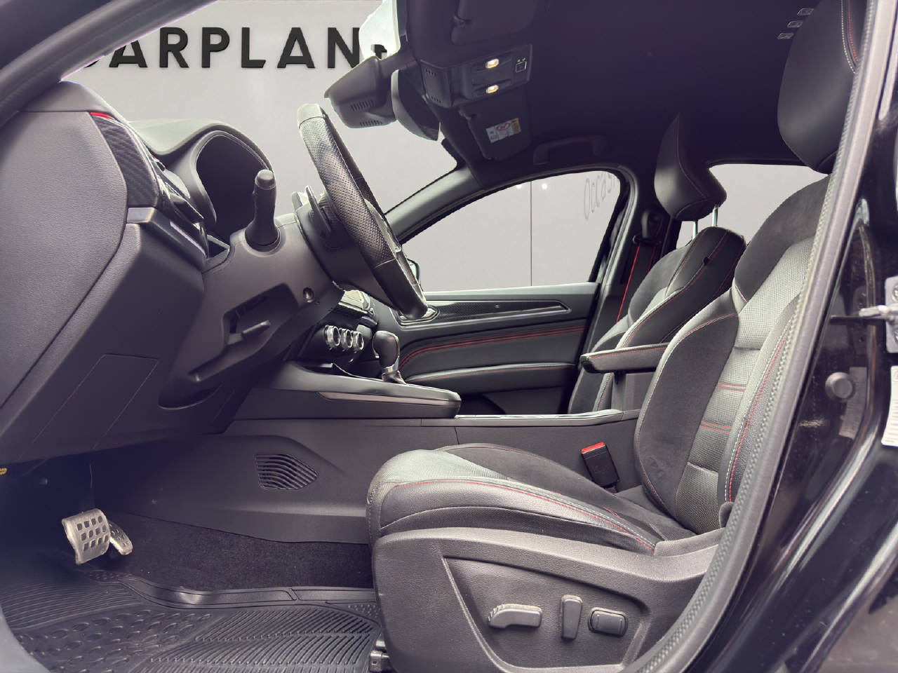 RENAULT Arkana 1.3 TCe R.S. Line EDC-showroom-element-3