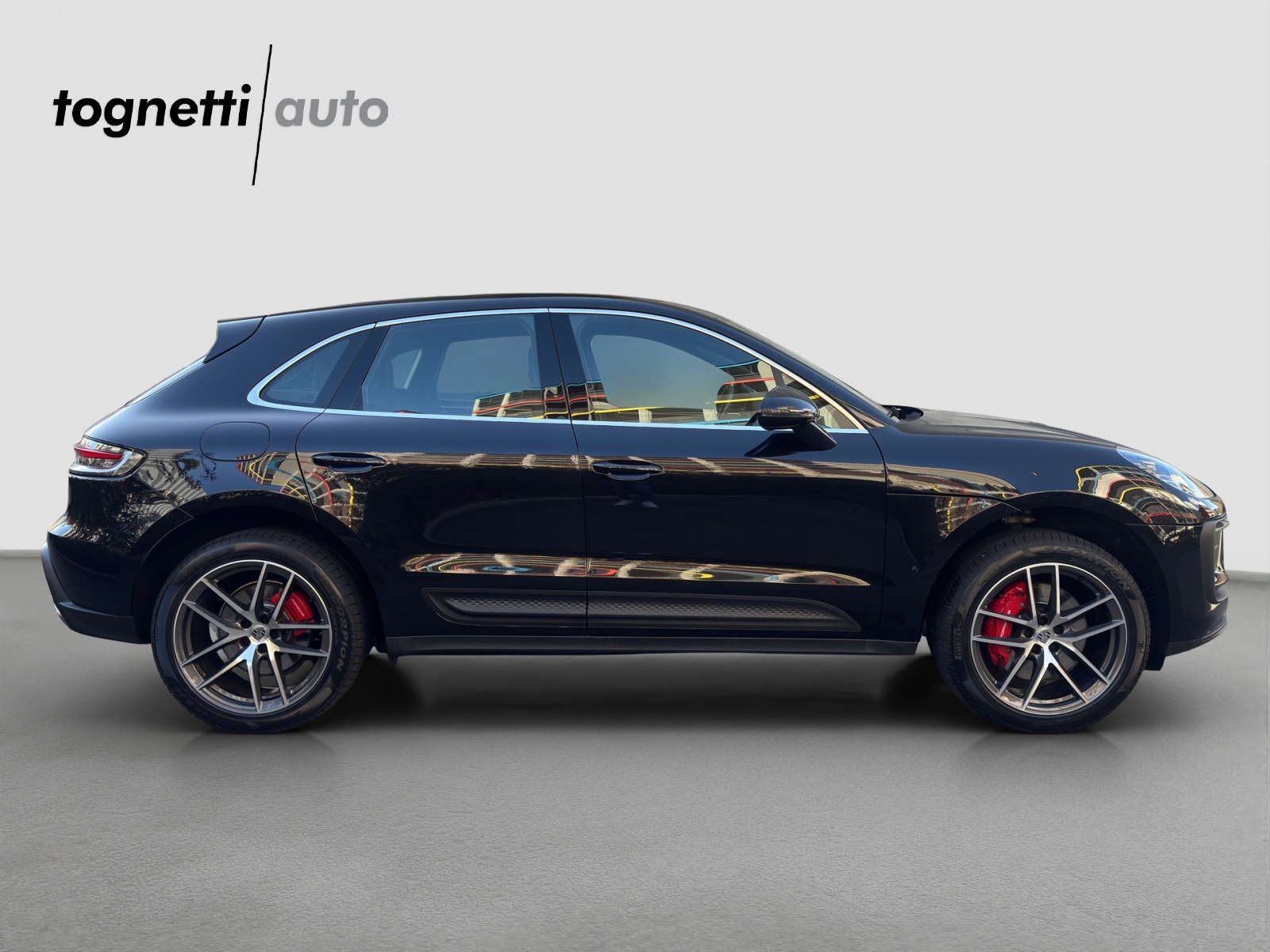 PORSCHE Macan S PDK-showroom-element-2