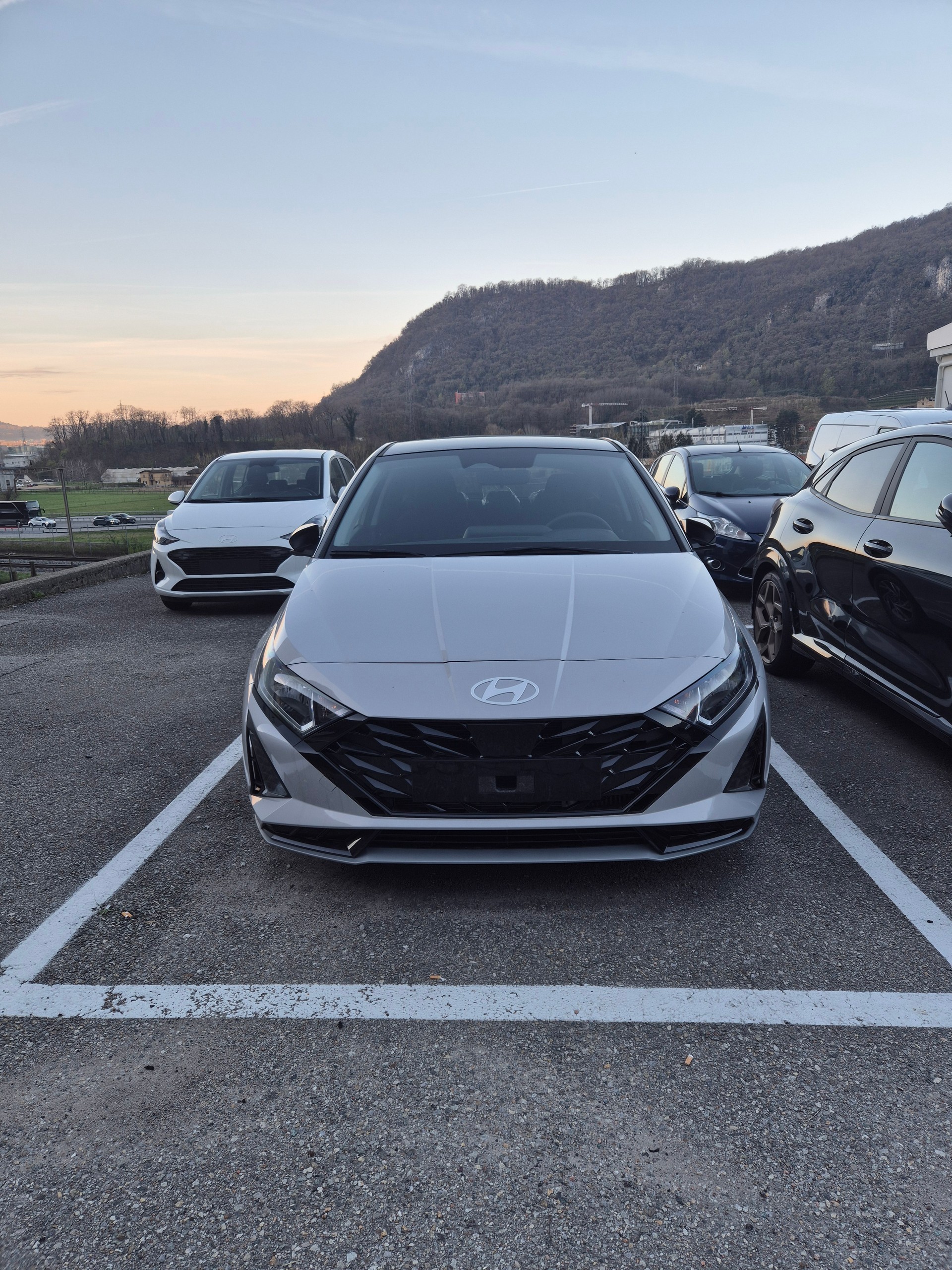HYUNDAI i20 1.0 T-GDi Amplia DCT