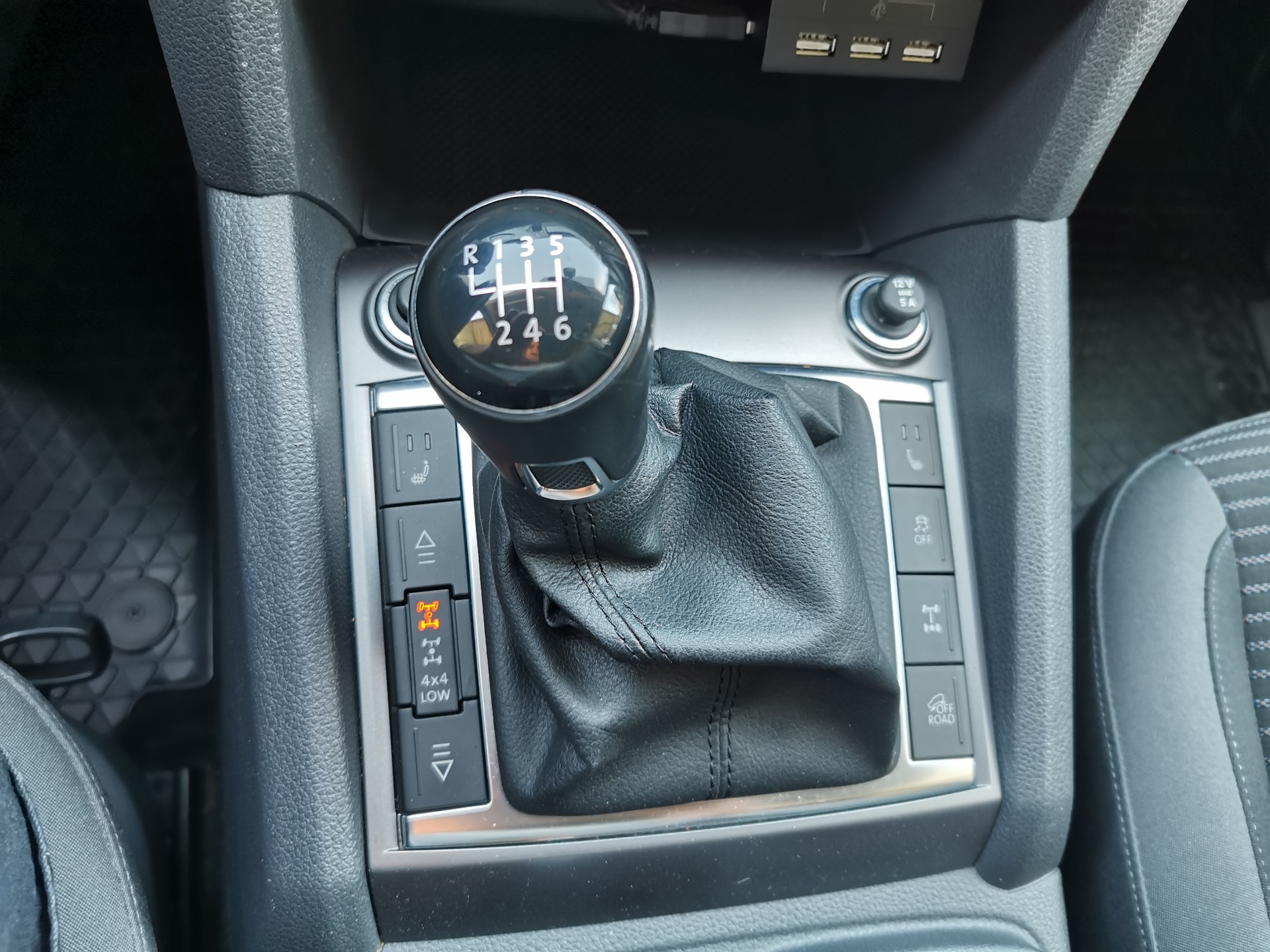 VW Highline-image-4