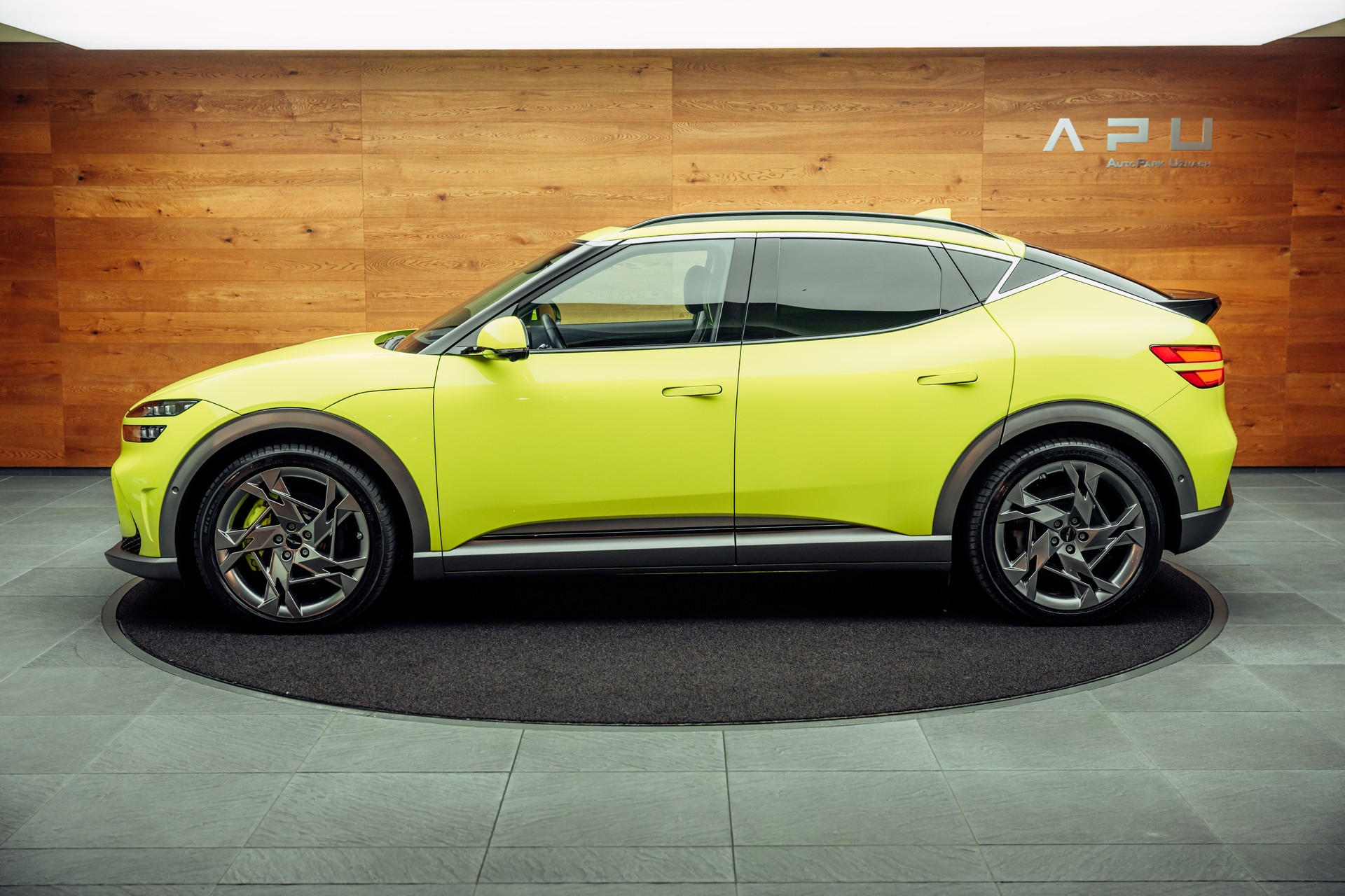 GENESIS GV60 77.4 kWh Sport Plus AWD-image-8