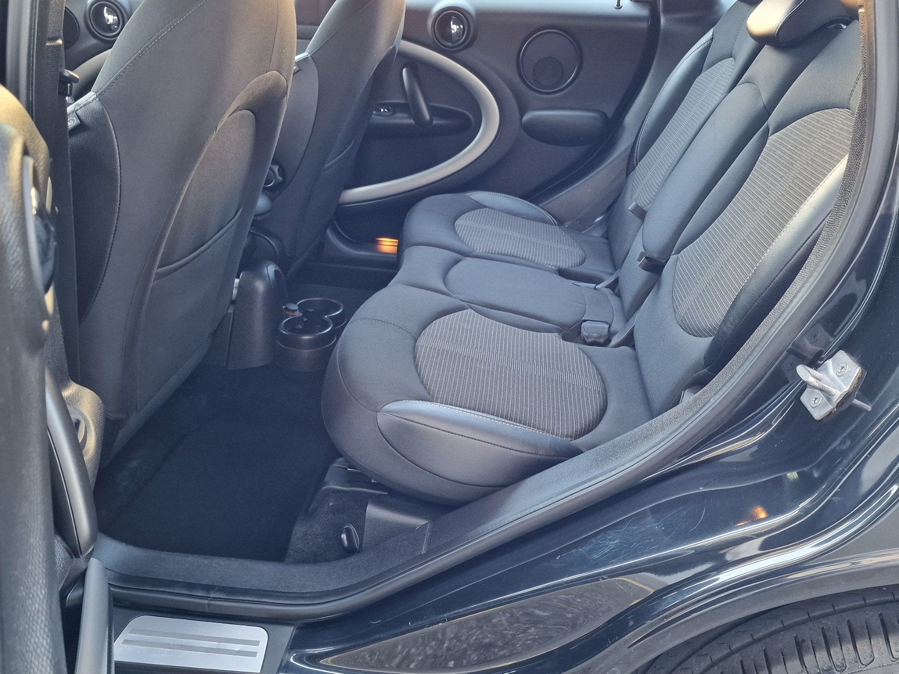 MINI Countryman Cooper D ALL4-image-12