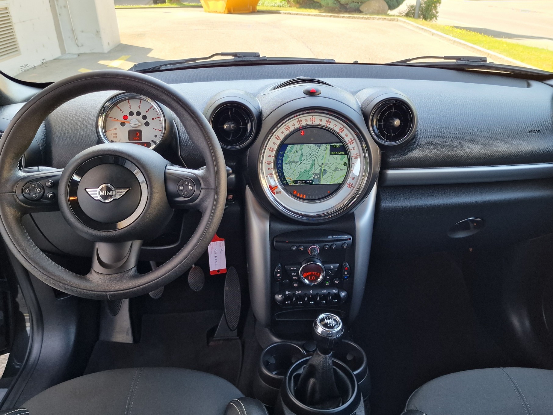 MINI Countryman Cooper D ALL4-image-9