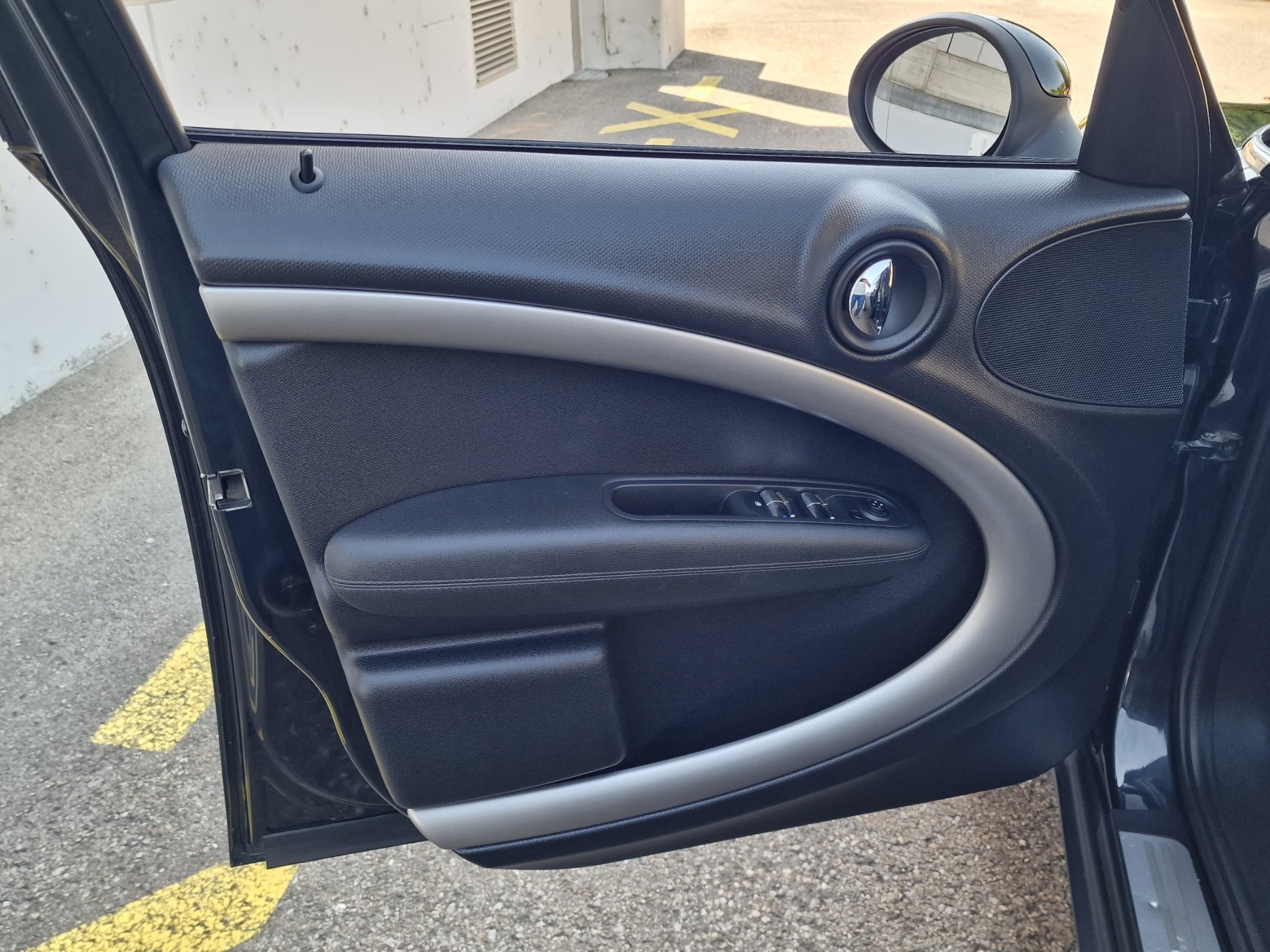 MINI Countryman Cooper D ALL4-image-6