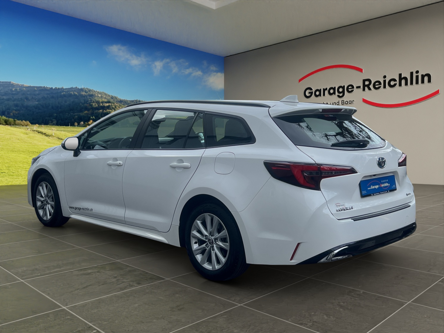 TOYOTA Corolla Touring Sports 1.8 HSD Comfort-showroom-element-2