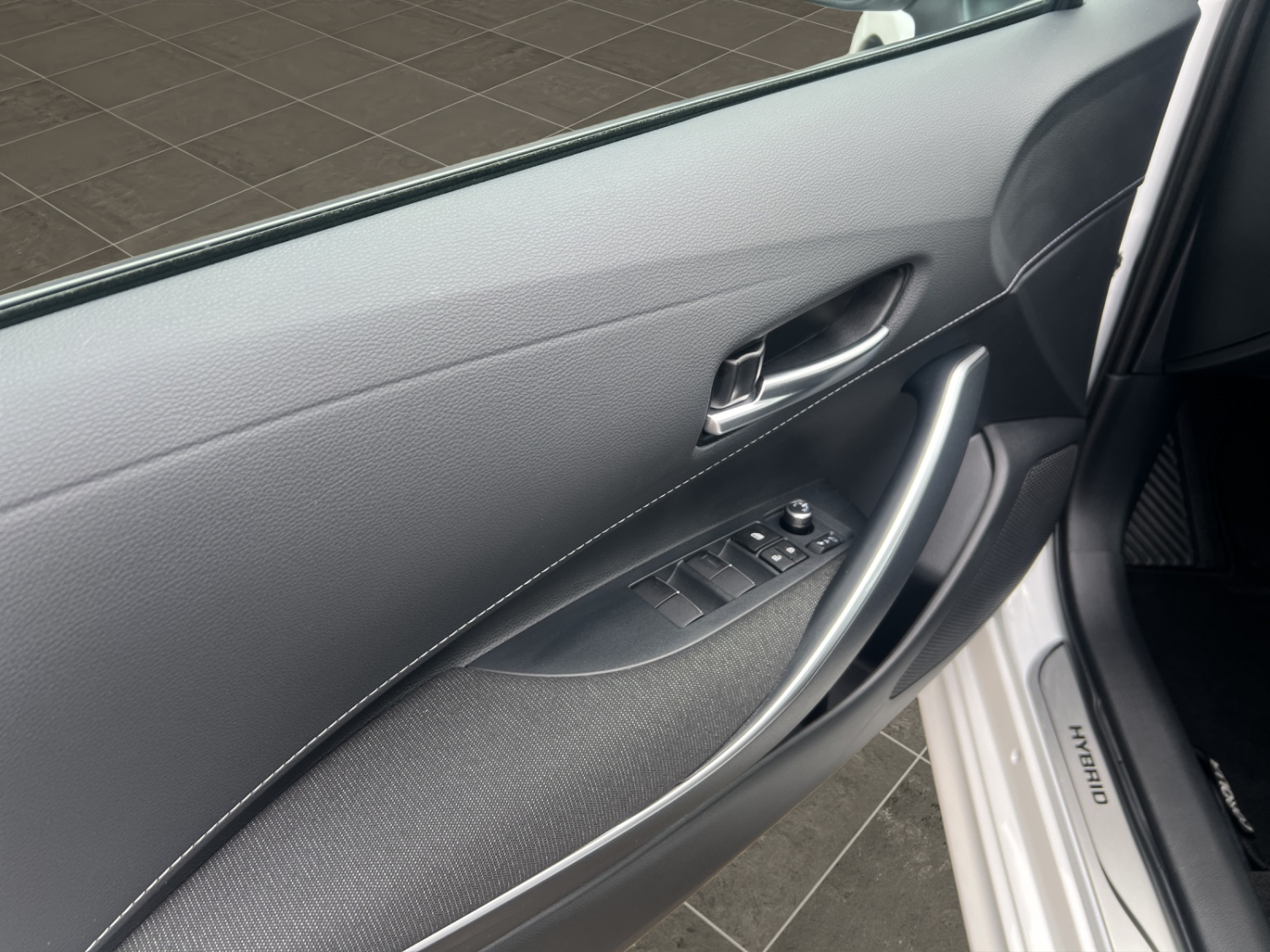 TOYOTA Corolla Touring Sports 1.8 HSD Comfort-image-15