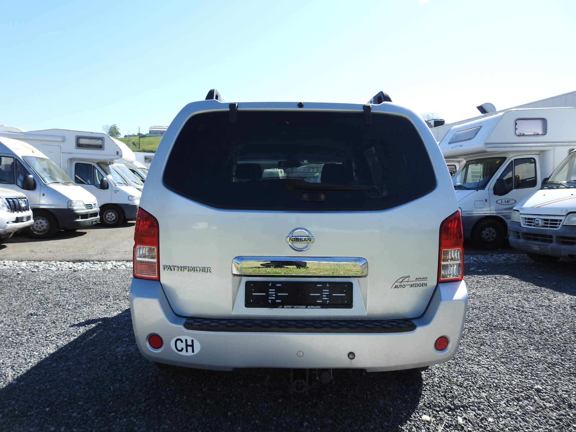 NISSAN Pathfinder 2.5 dCi SE-image-4