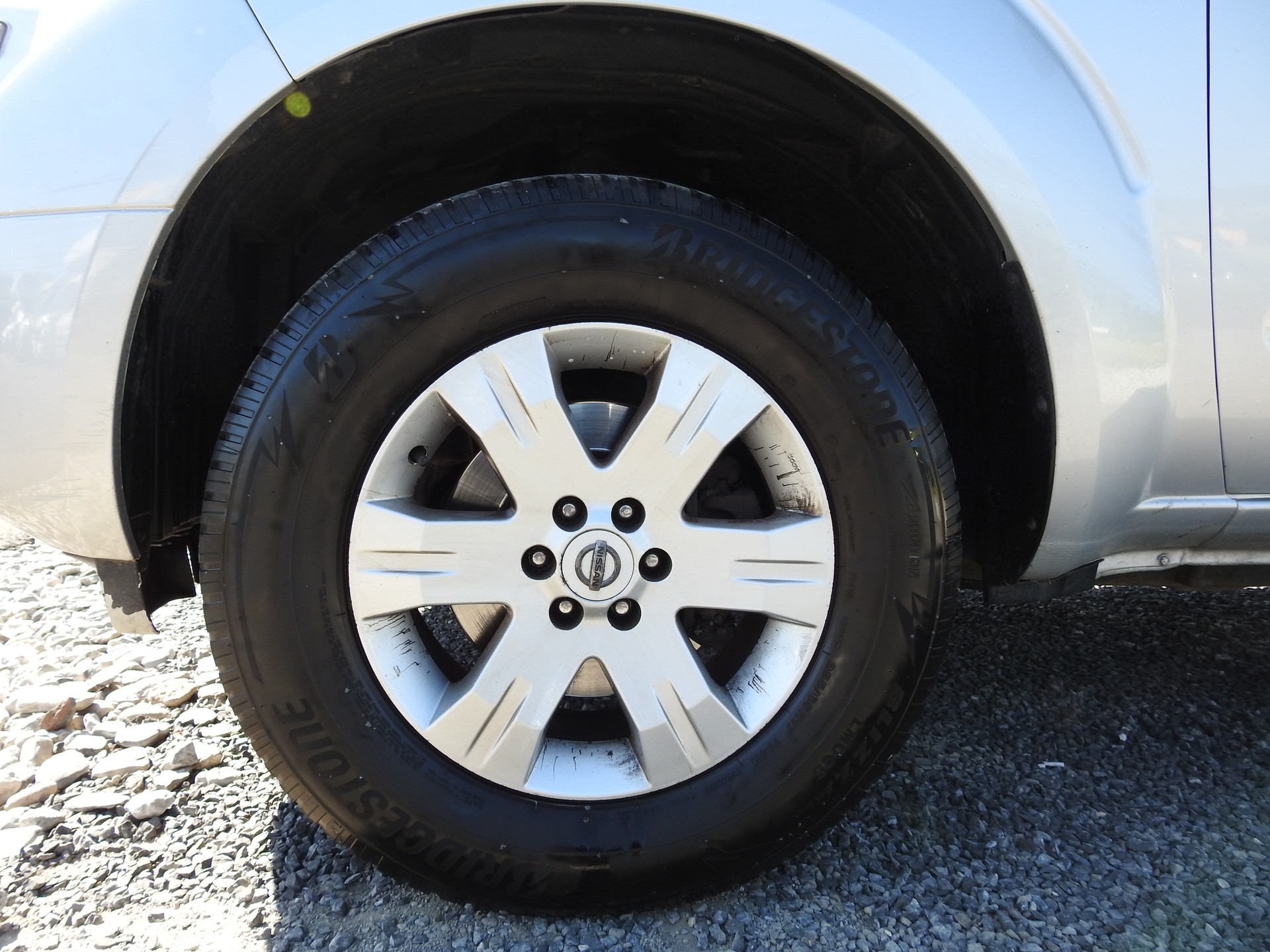NISSAN Pathfinder 2.5 dCi SE-image-8