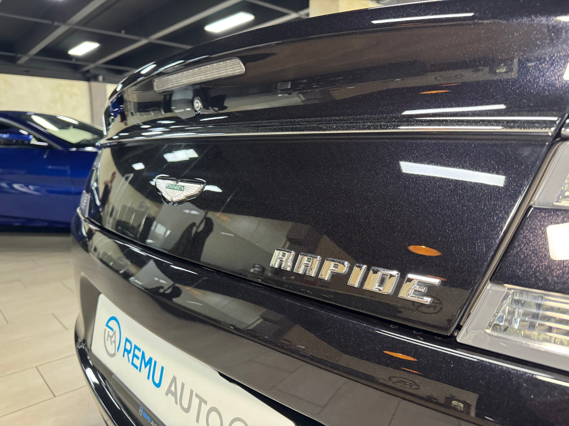 ASTON MARTIN Rapide 5.9 V12 Touchtronic 2-image-11