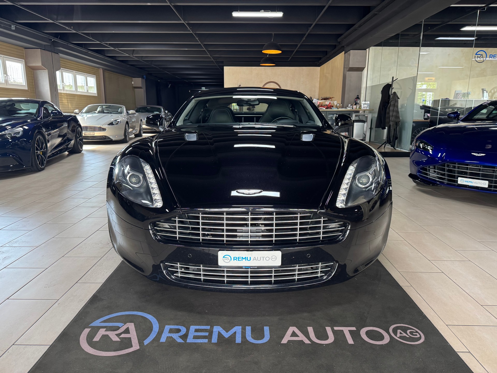 ASTON MARTIN Rapide 5.9 V12 Touchtronic 2-image-4